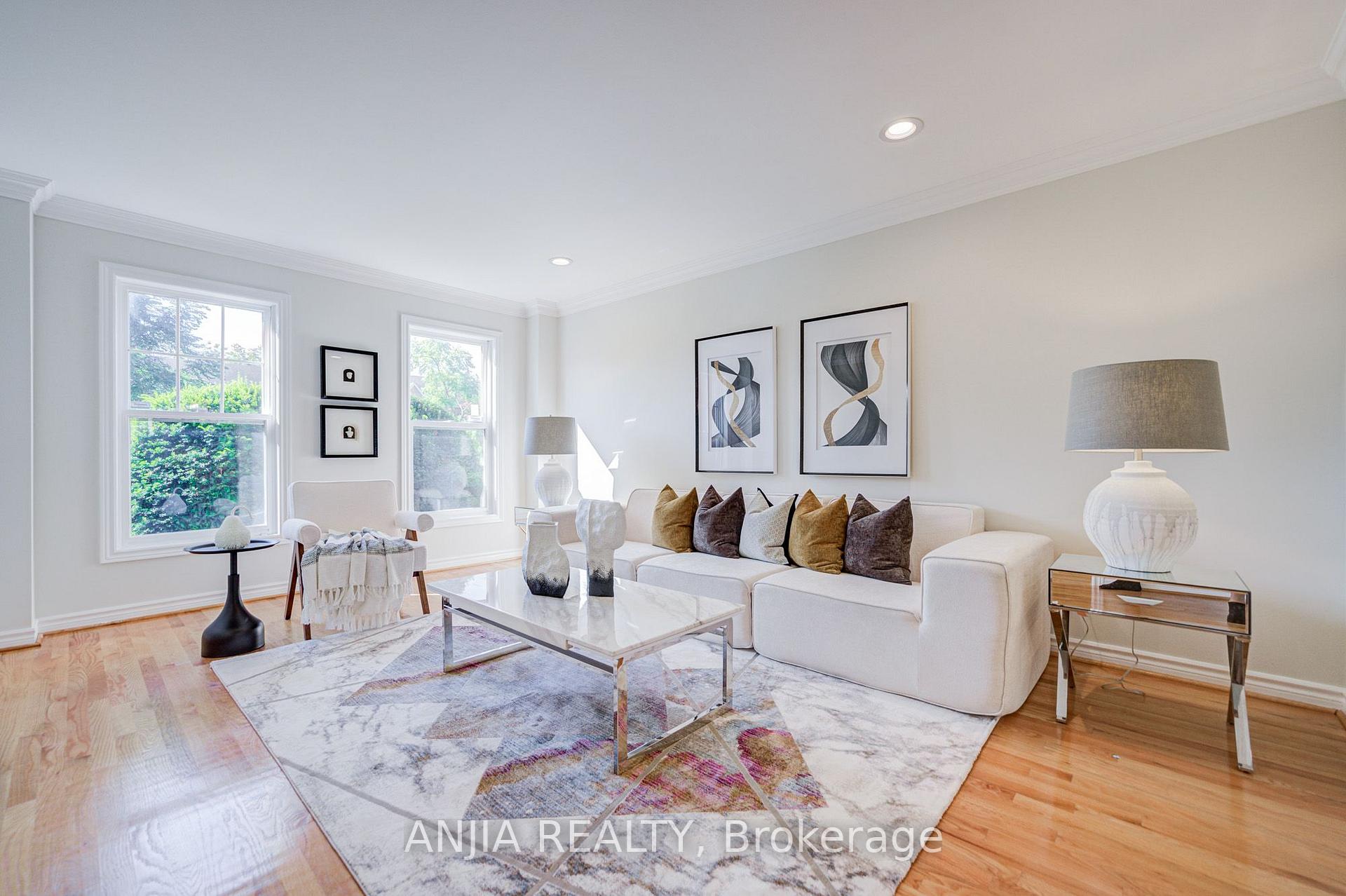 Photo 8 of 32 Turnberry Crescent, Markham, Unionville — HOMEH