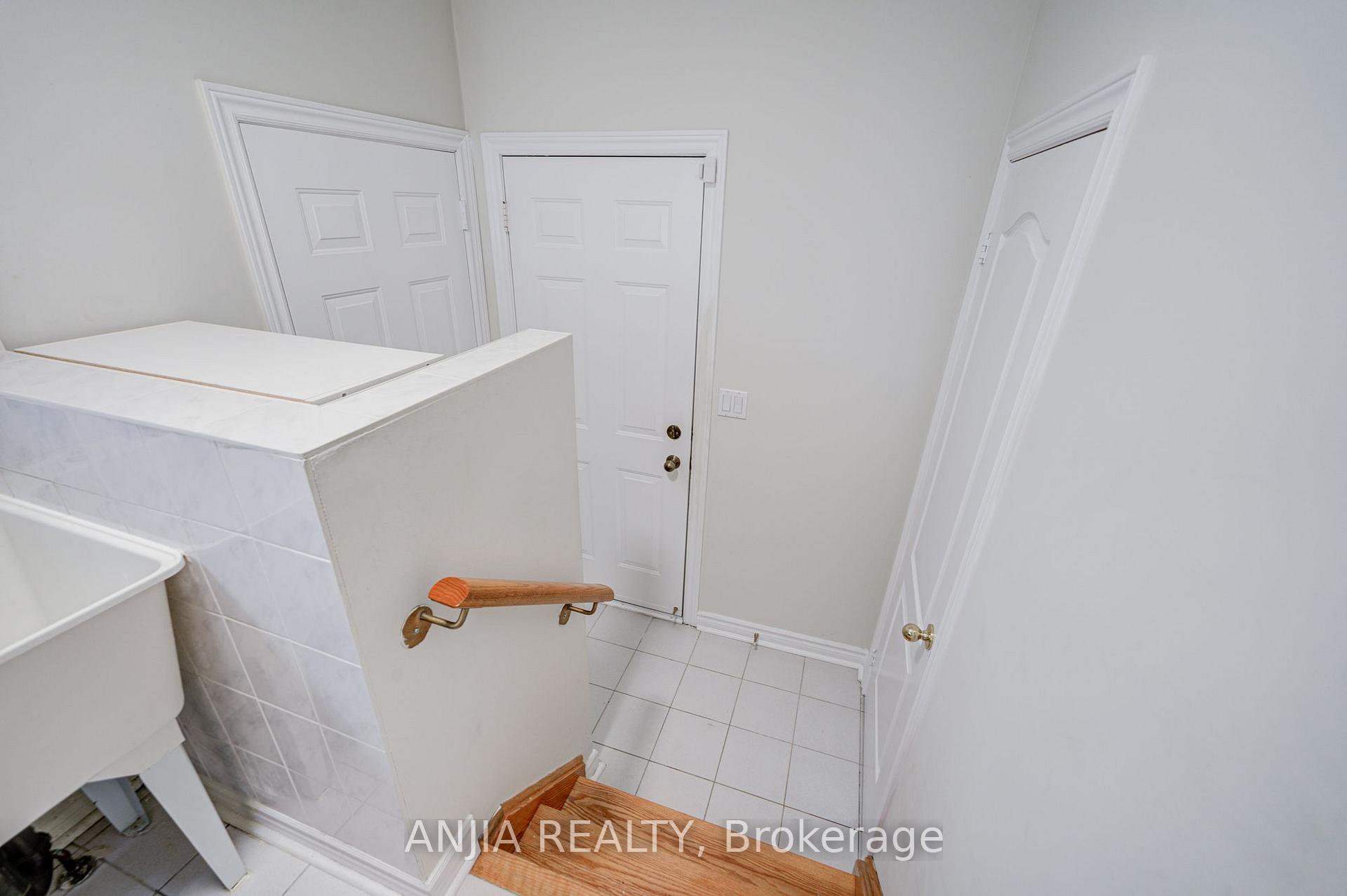 Photo 17 of 32 Turnberry Crescent, Markham, Unionville — HOMEH