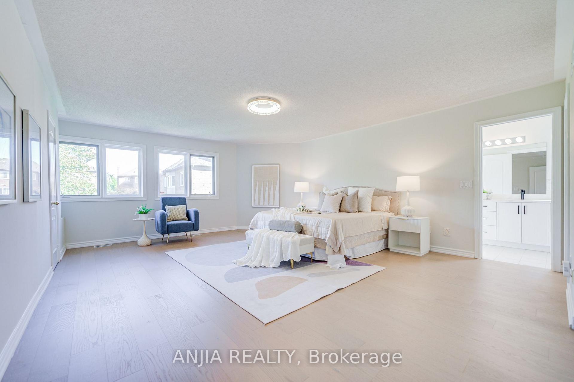 Photo 24 of 32 Turnberry Crescent, Markham, Unionville — HOMEH