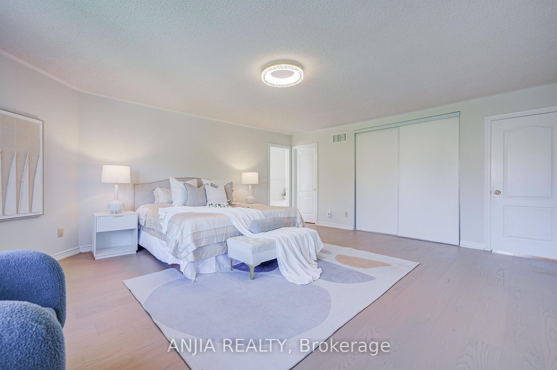 Photo 26 of 32 Turnberry Crescent, Markham, Unionville — HOMEH