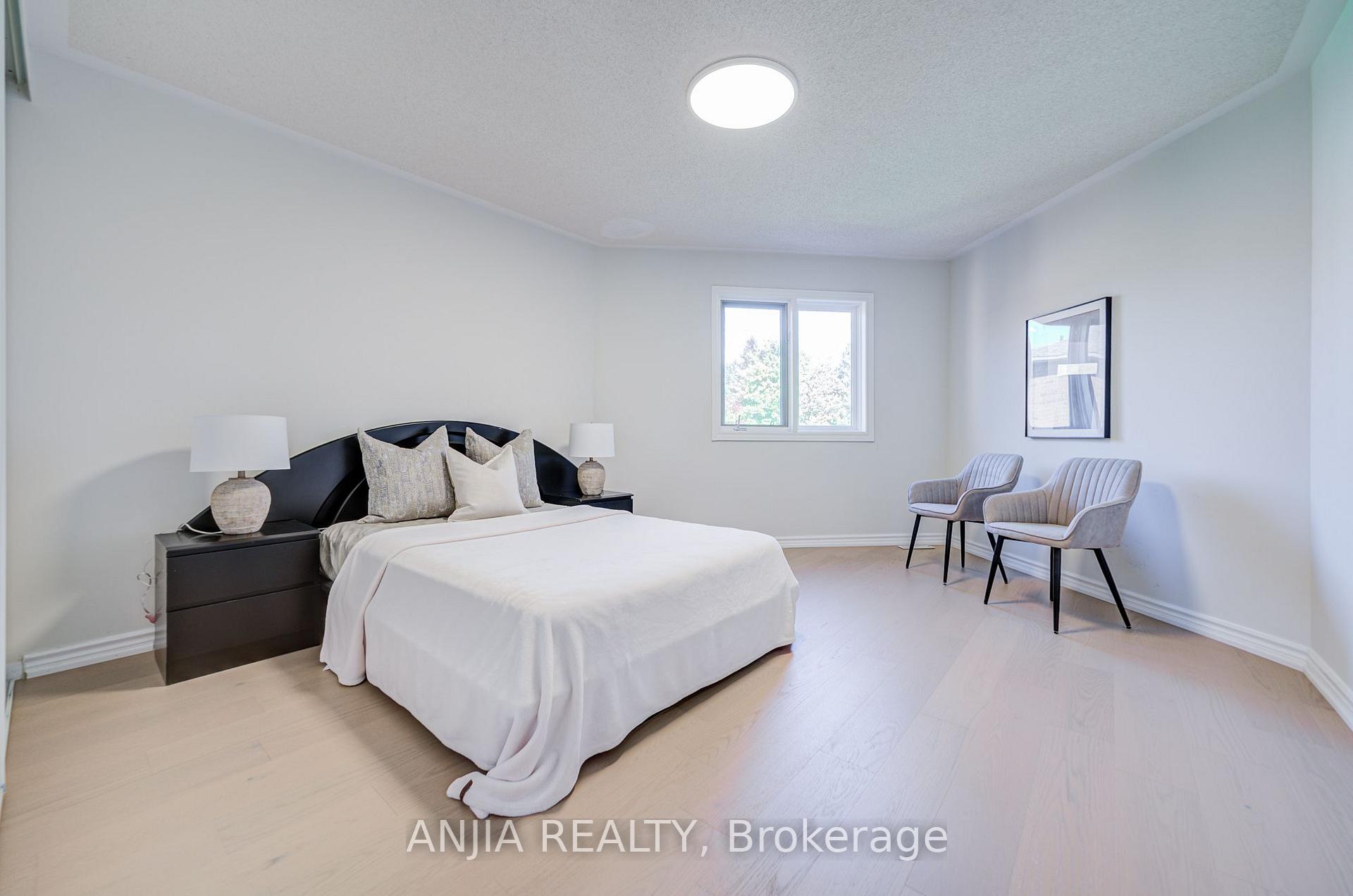 Photo 31 of 32 Turnberry Crescent, Markham, Unionville — HOMEH
