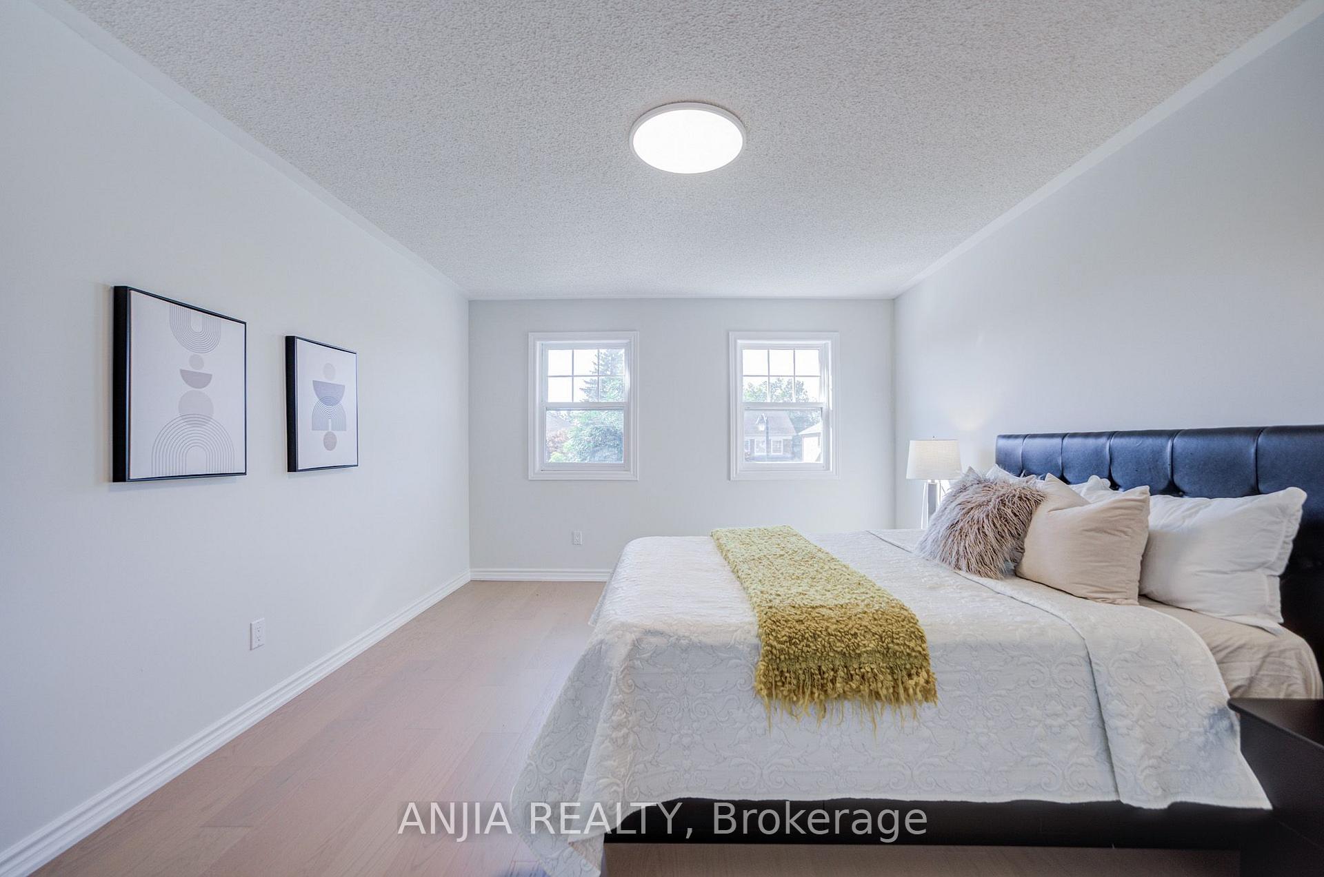 Photo 33 of 32 Turnberry Crescent, Markham, Unionville — HOMEH