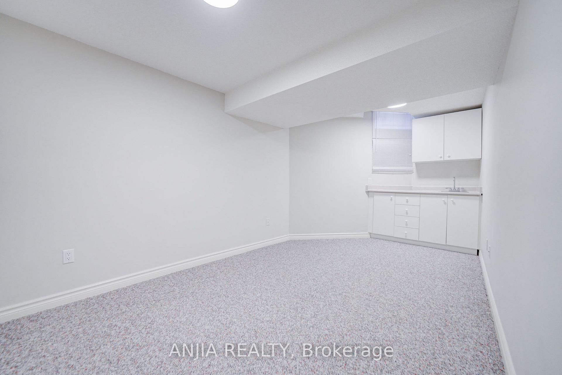 Photo 43 of 32 Turnberry Crescent, Markham, Unionville — HOMEH