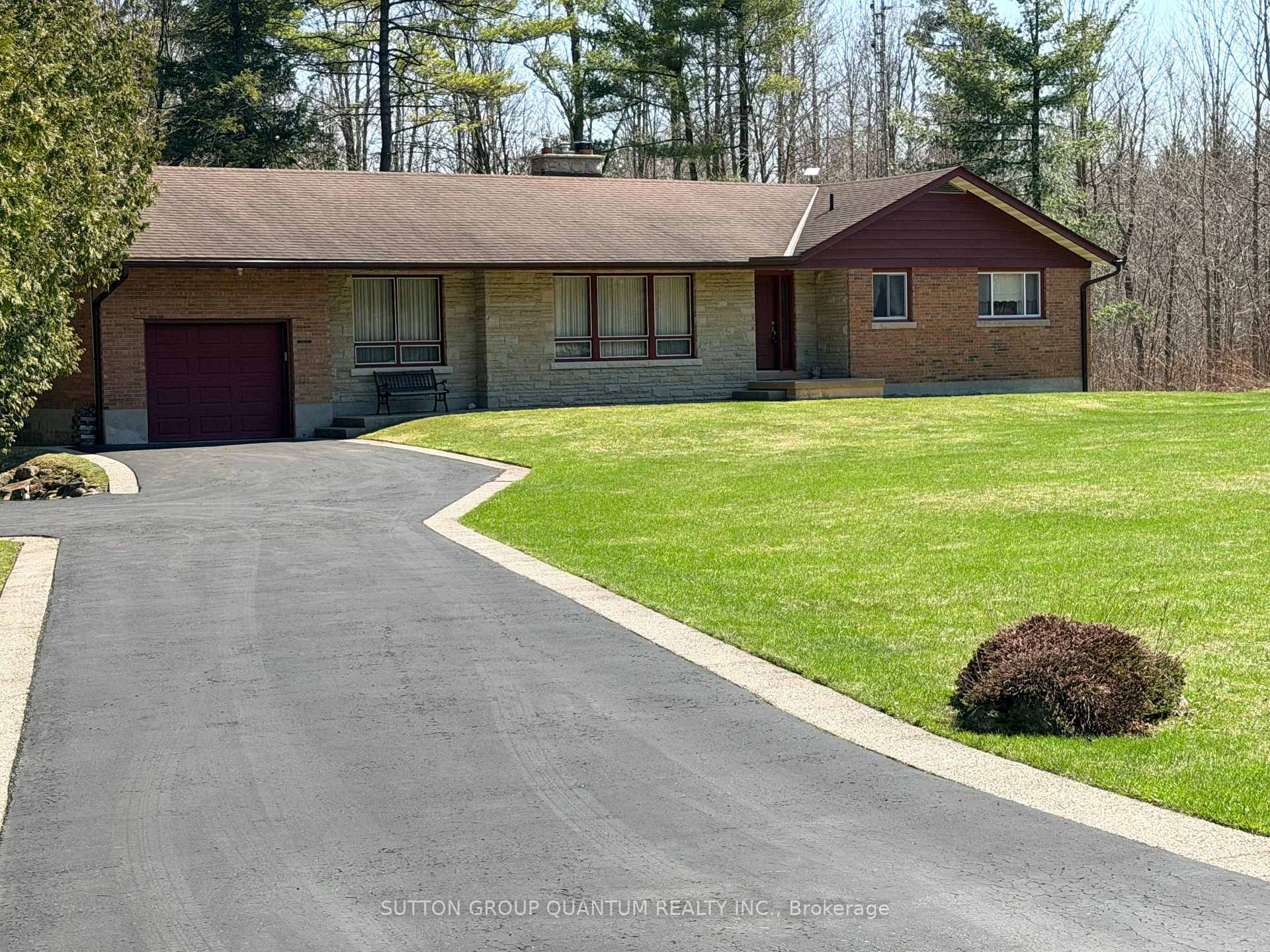 Photo 1 of 506 11th Concession Road E, Hamilton, Rural Flamborough — HOMEH