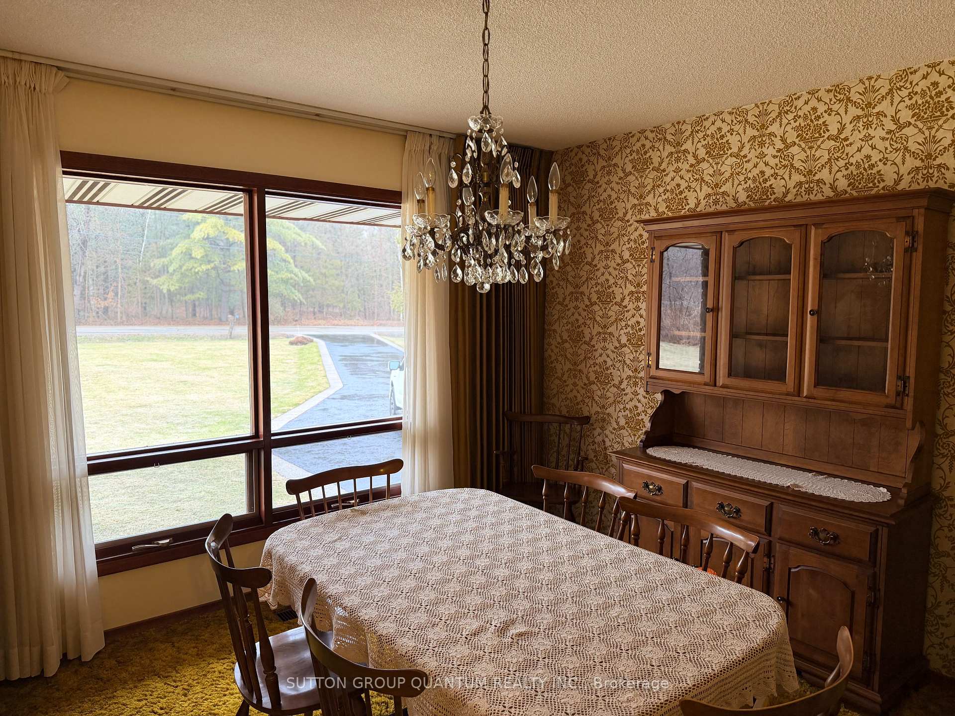 Photo 7 of 506 11th Concession Road E, Hamilton, Rural Flamborough — HOMEH
