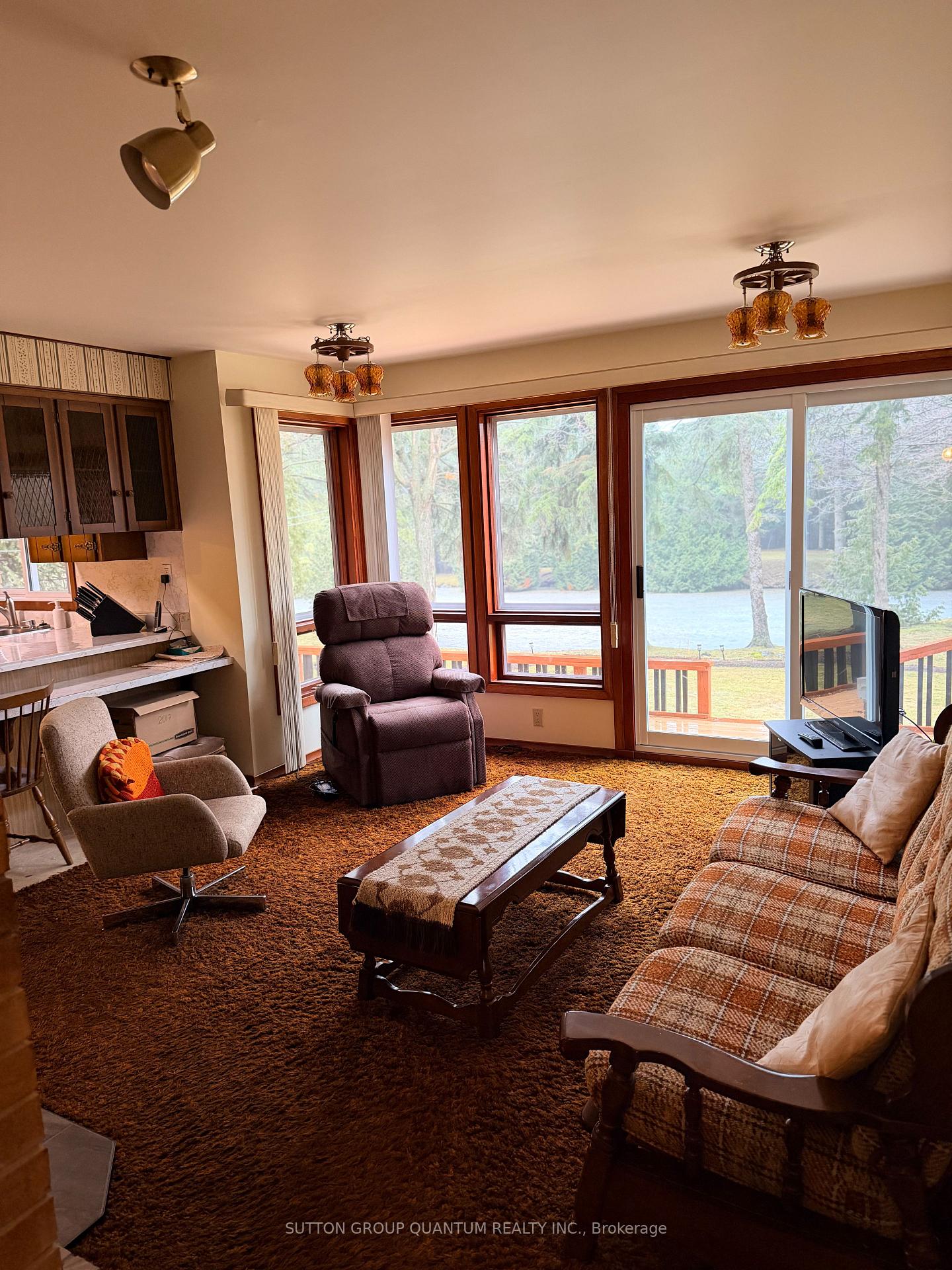 Photo 8 of 506 11th Concession Road E, Hamilton, Rural Flamborough — HOMEH