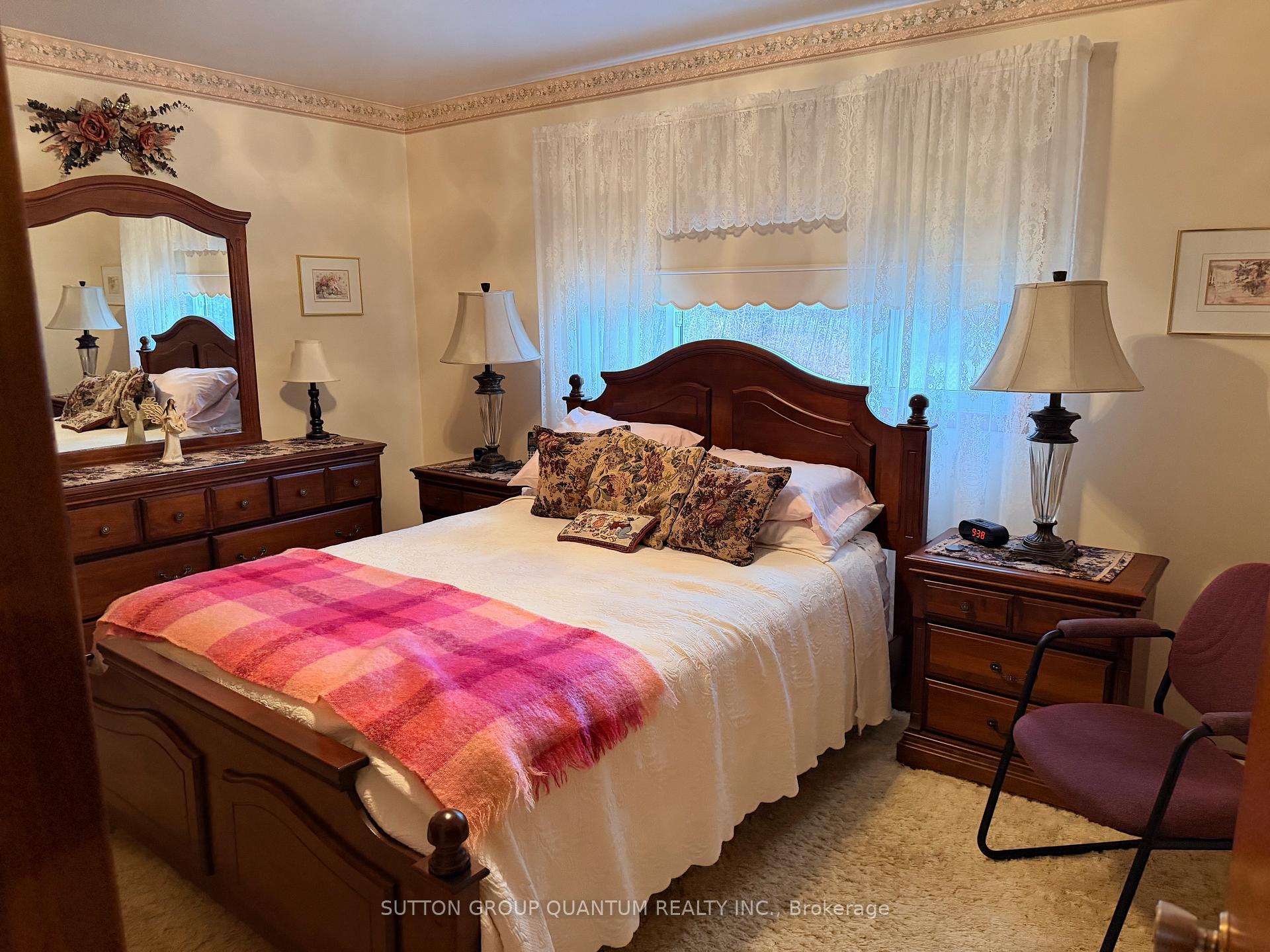 Photo 11 of 506 11th Concession Road E, Hamilton, Rural Flamborough — HOMEH