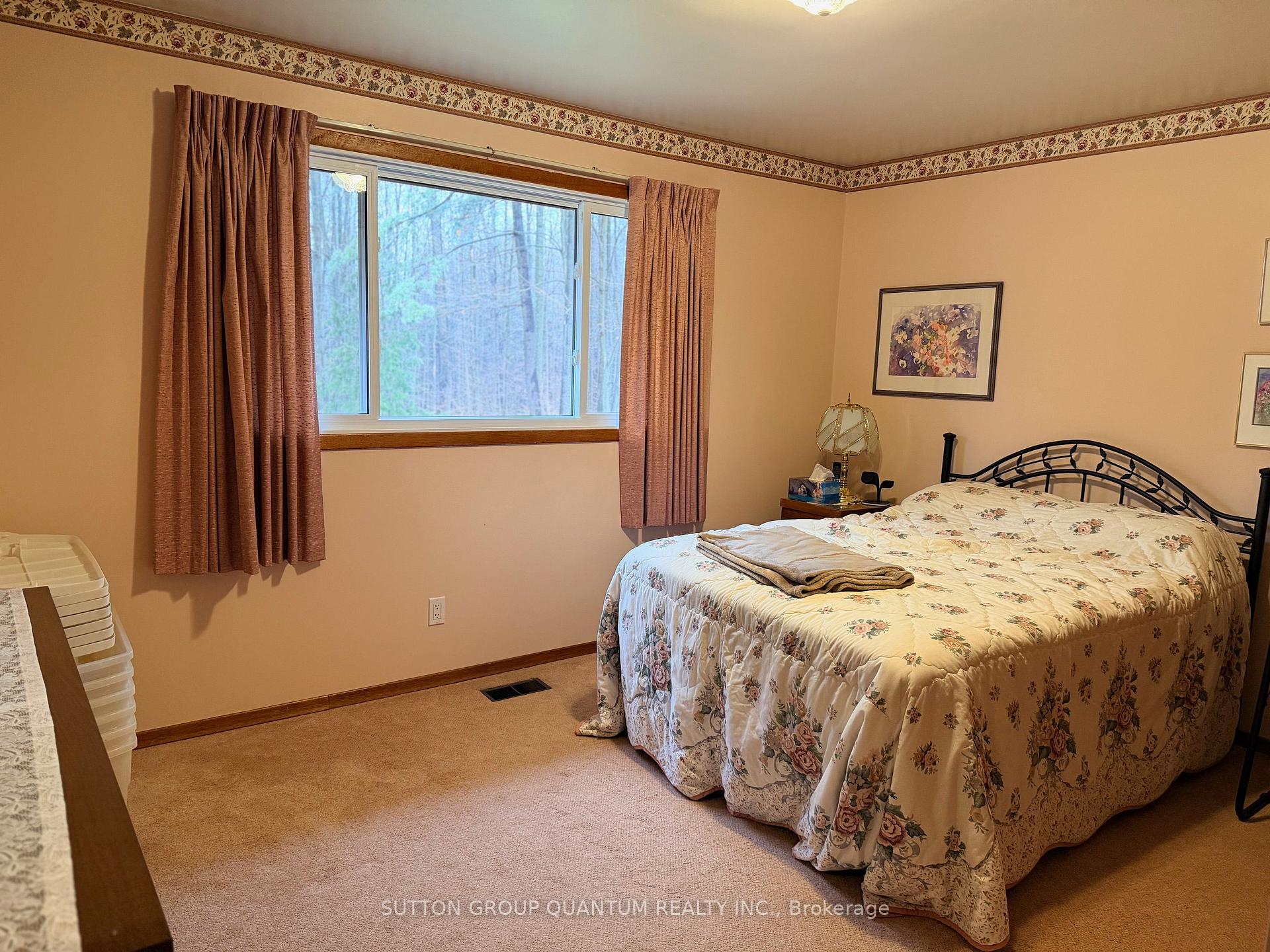 Photo 12 of 506 11th Concession Road E, Hamilton, Rural Flamborough — HOMEH