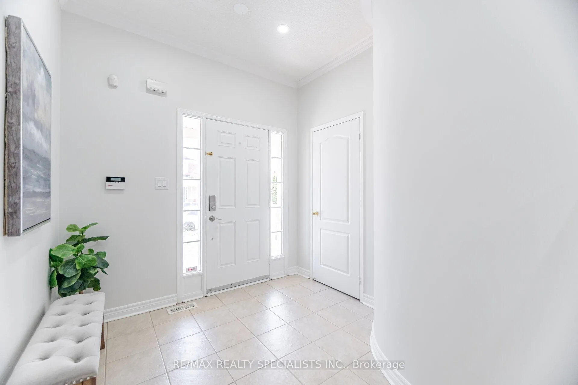 Photo 6 of 168 Sugarhill Drive, Brampton, Fletcher's Meadow — HOMEH