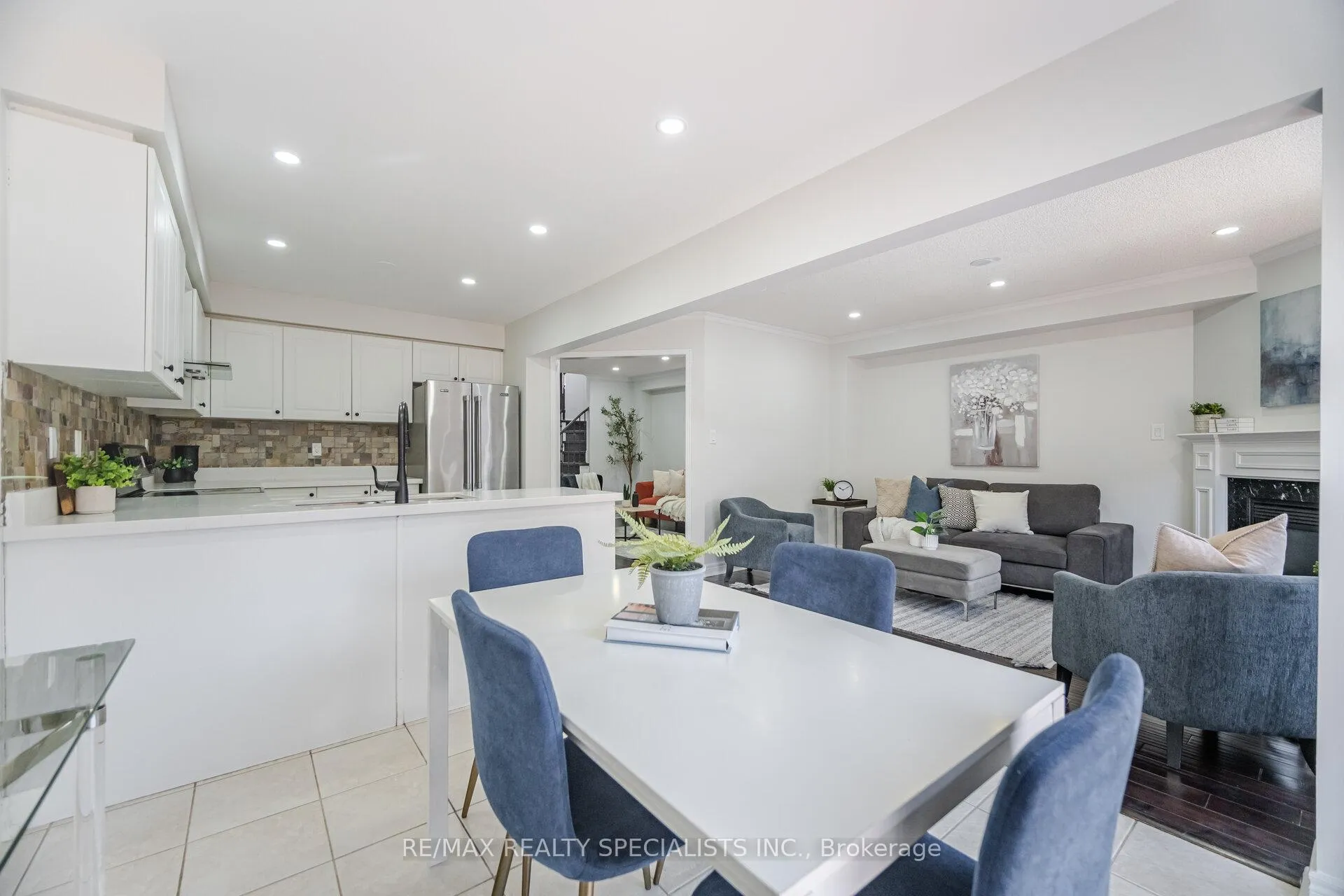 Photo 17 of 168 Sugarhill Drive, Brampton, Fletcher's Meadow — HOMEH