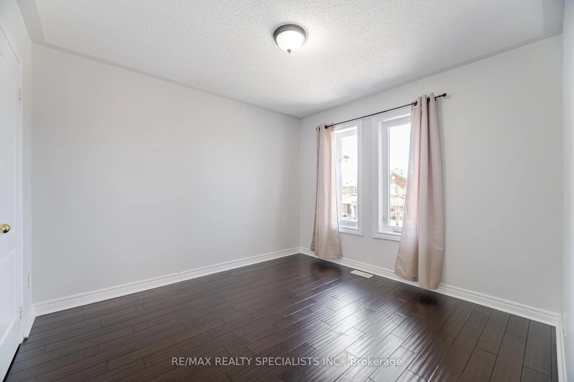 Photo 33 of 168 Sugarhill Drive, Brampton, Fletcher's Meadow — HOMEH