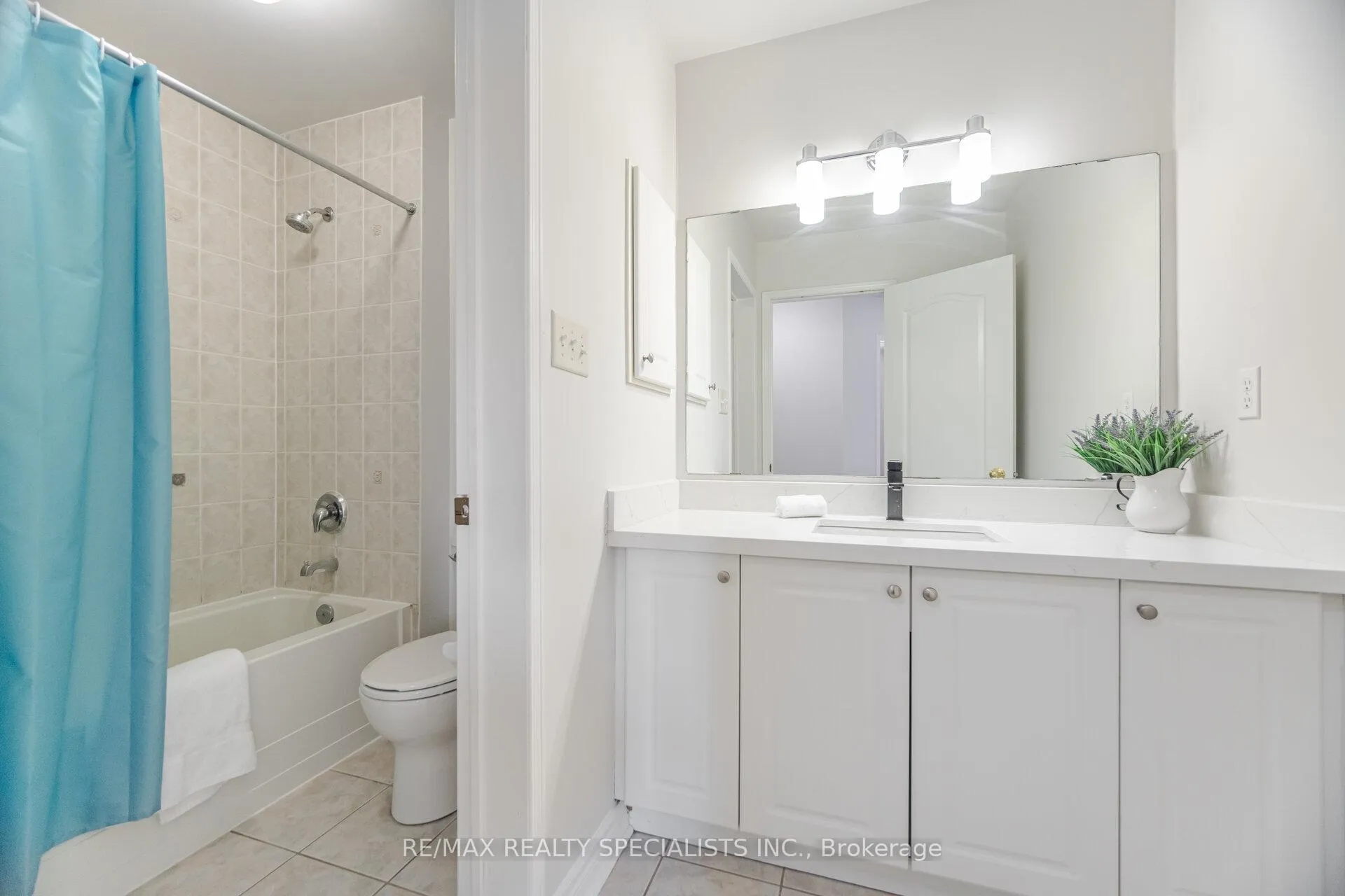 Photo 37 of 168 Sugarhill Drive, Brampton, Fletcher's Meadow — HOMEH