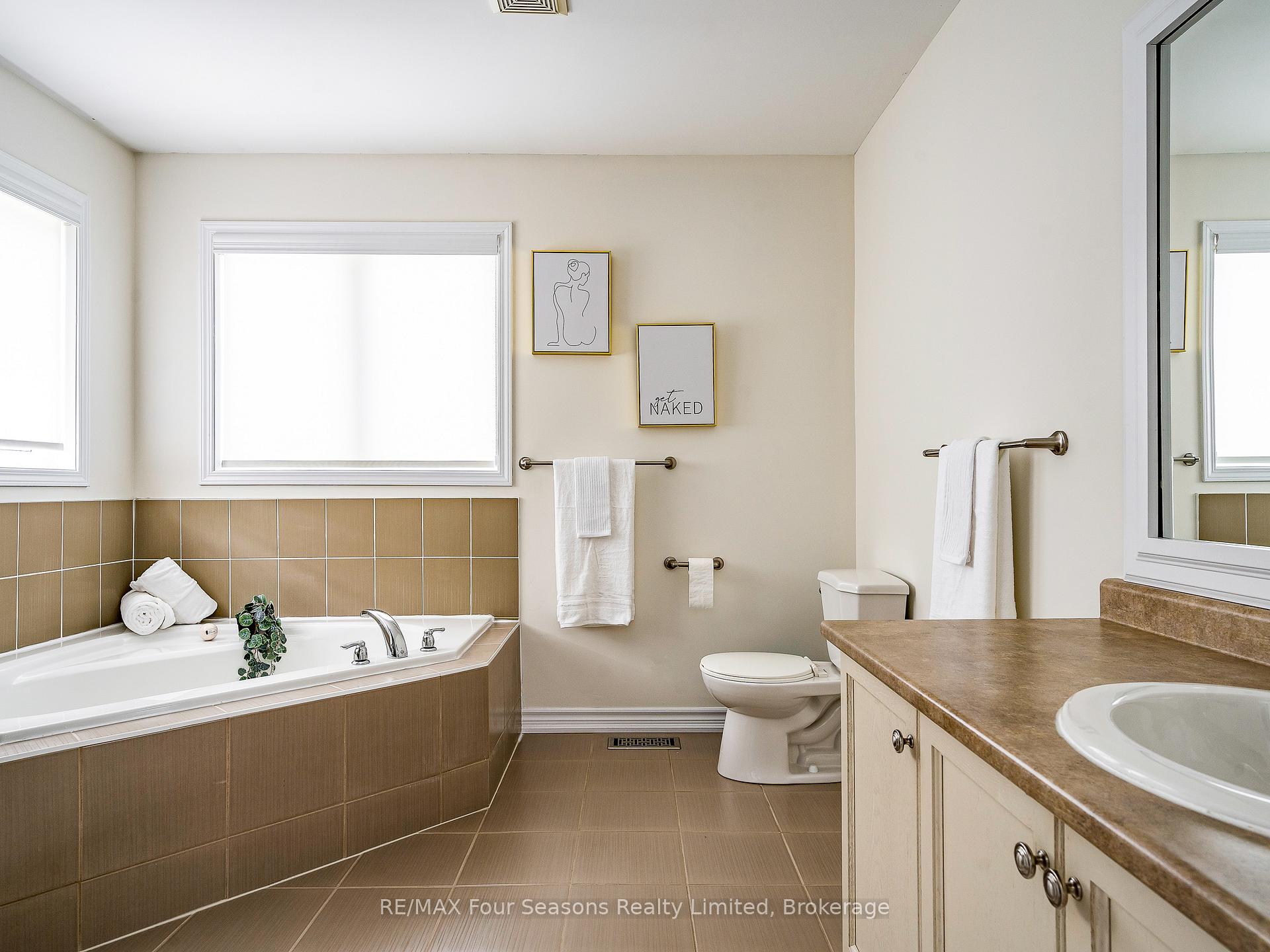 Photo 14 of 66 Christy Drive, Wasaga Beach — HOMEH