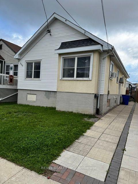 Photo 1 of 220 Maple Street N, Timmins, TNE - Central — HOMEH