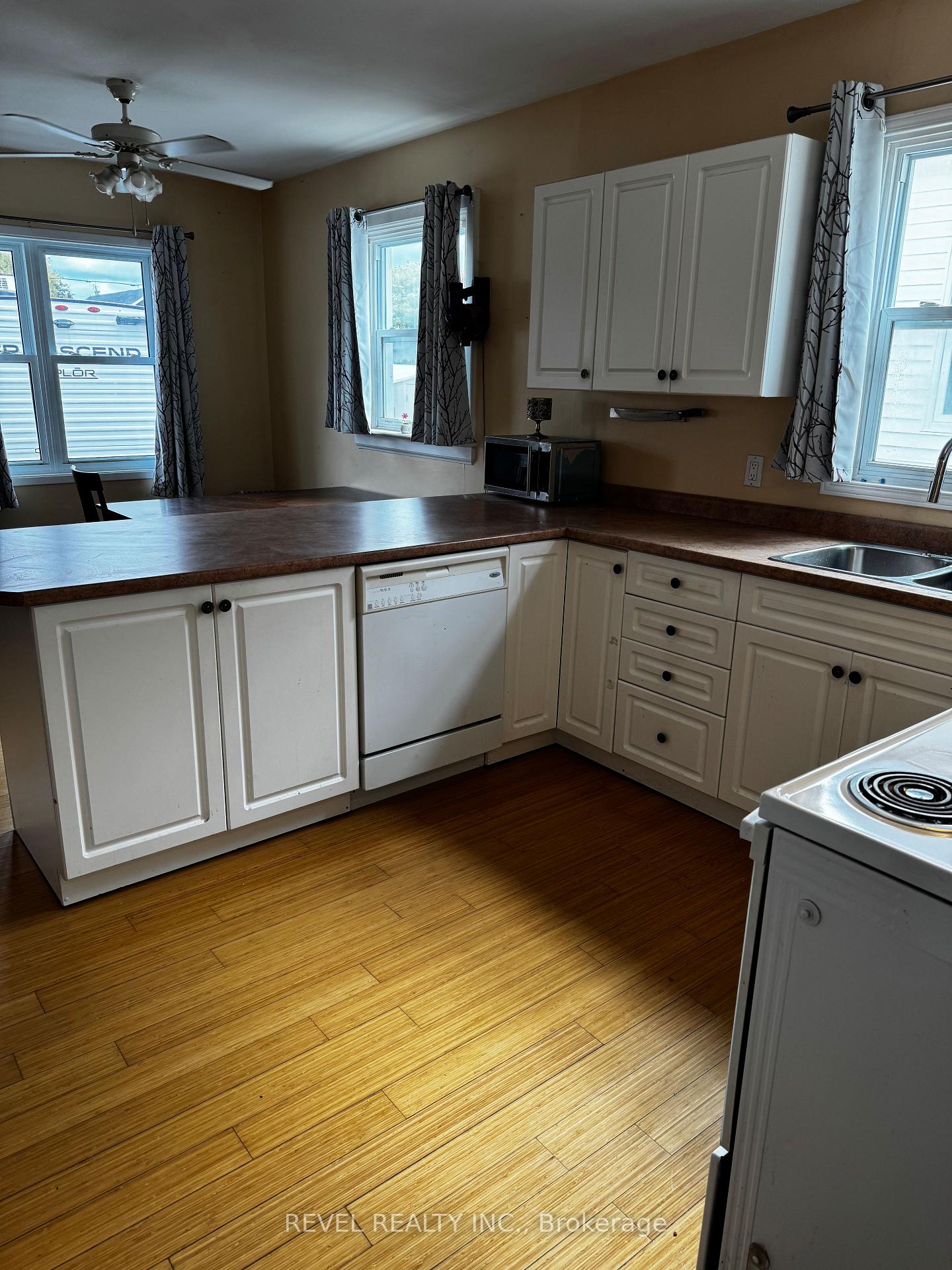 Photo 7 of 220 Maple Street N, Timmins, TNE - Central — HOMEH