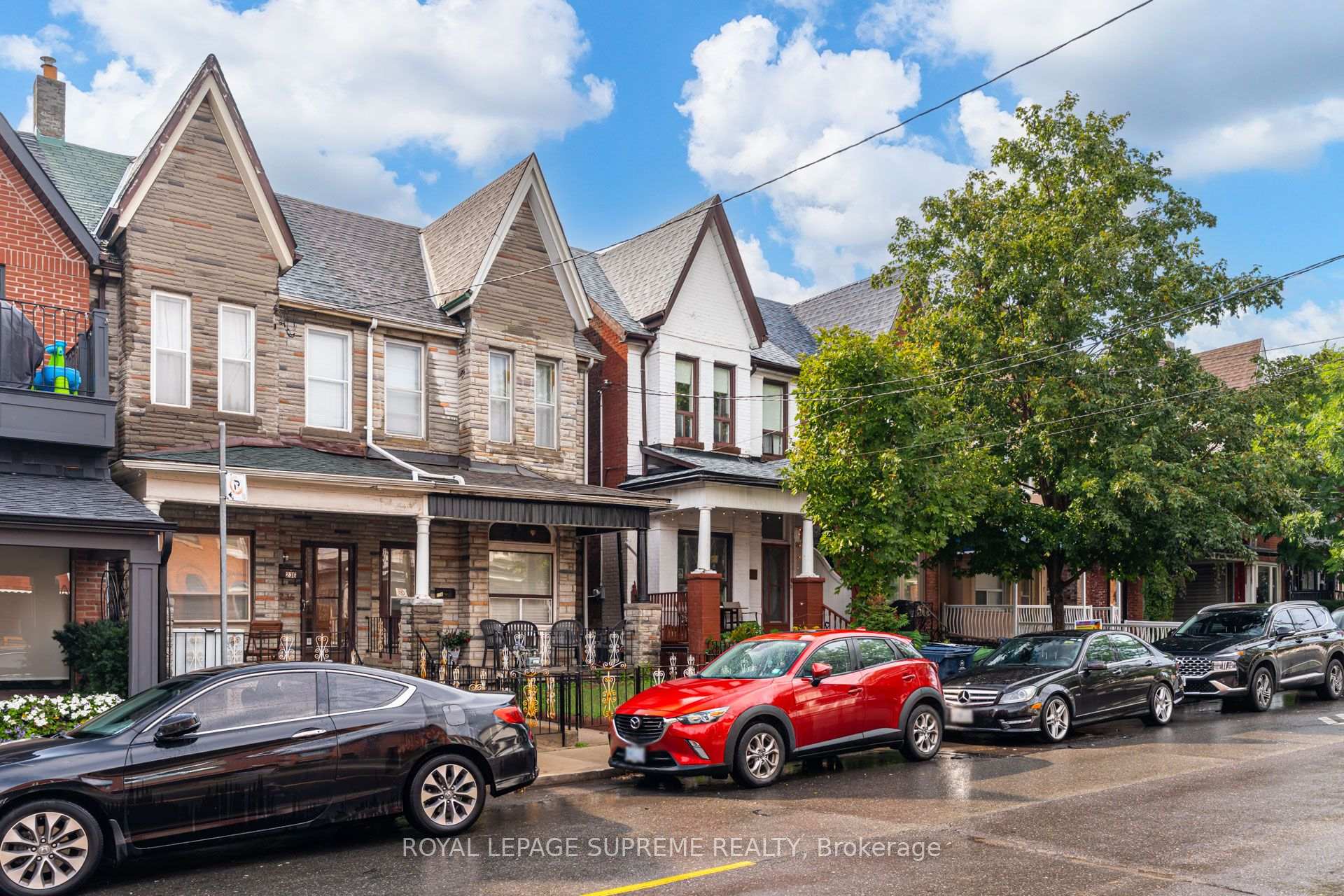 Photo 4 of 238 Brock Avenue, Toronto, Little Portugal — HOMEH