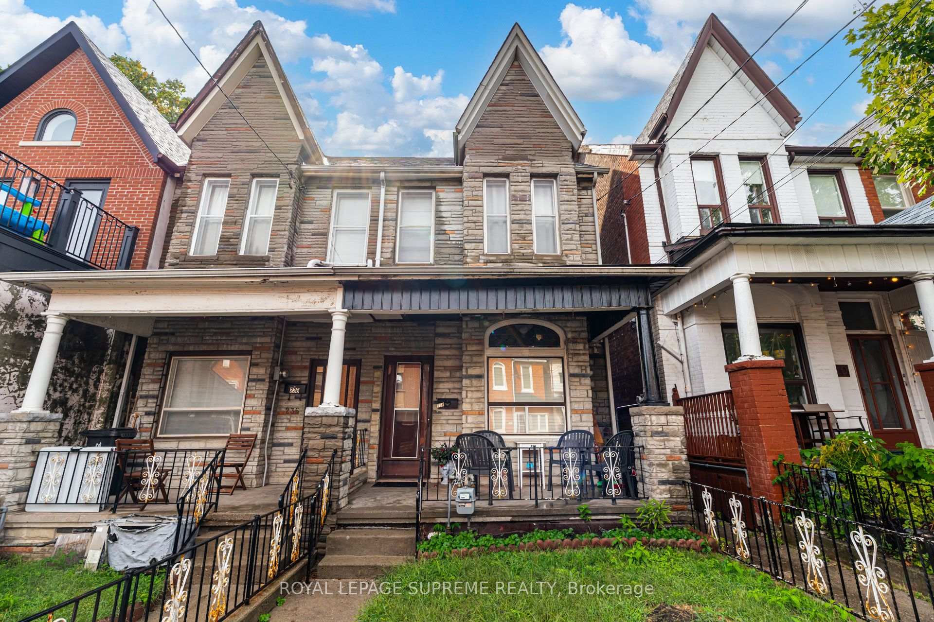 Photo 6 of 238 Brock Avenue, Toronto, Little Portugal — HOMEH