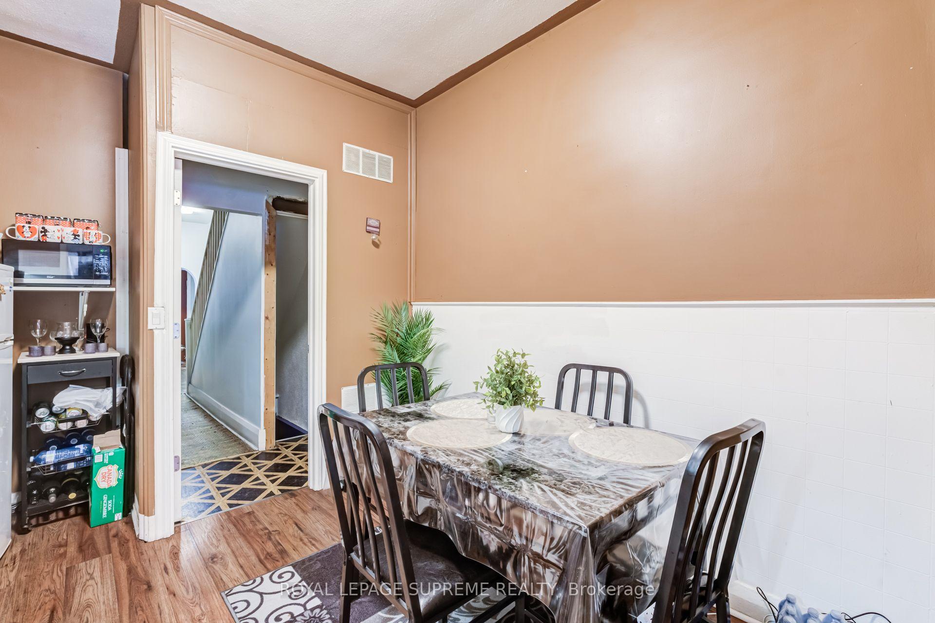 Photo 20 of 238 Brock Avenue, Toronto, Little Portugal — HOMEH