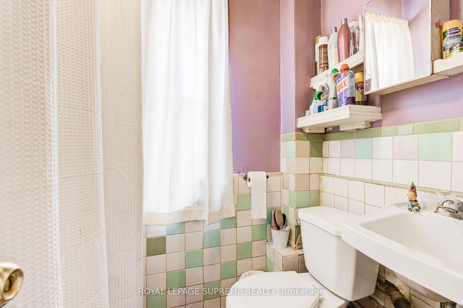 Photo 28 of 238 Brock Avenue, Toronto, Little Portugal — HOMEH