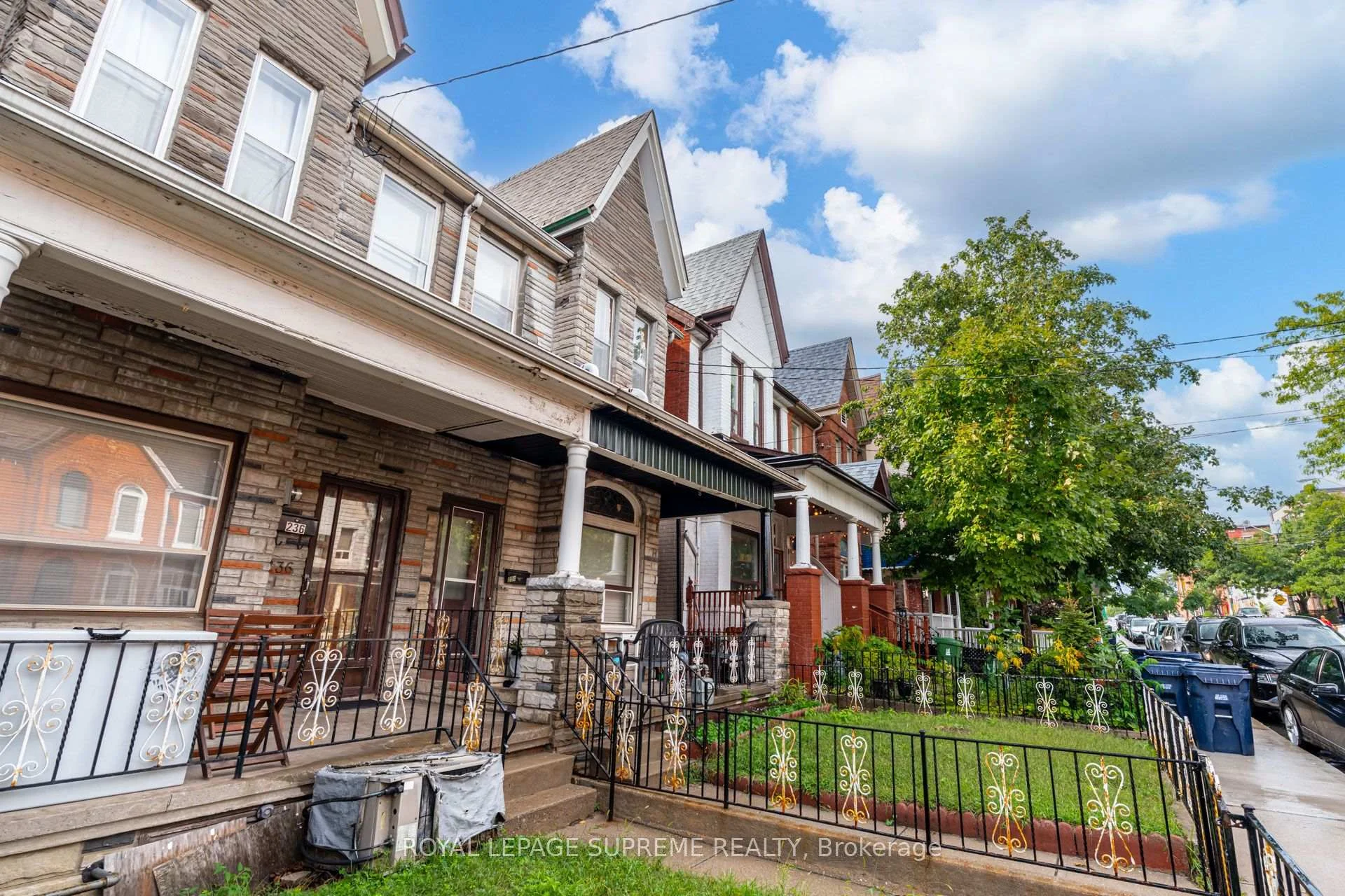 Photo 3 of 238 Brock Avenue, Toronto, Little Portugal — HOMEH