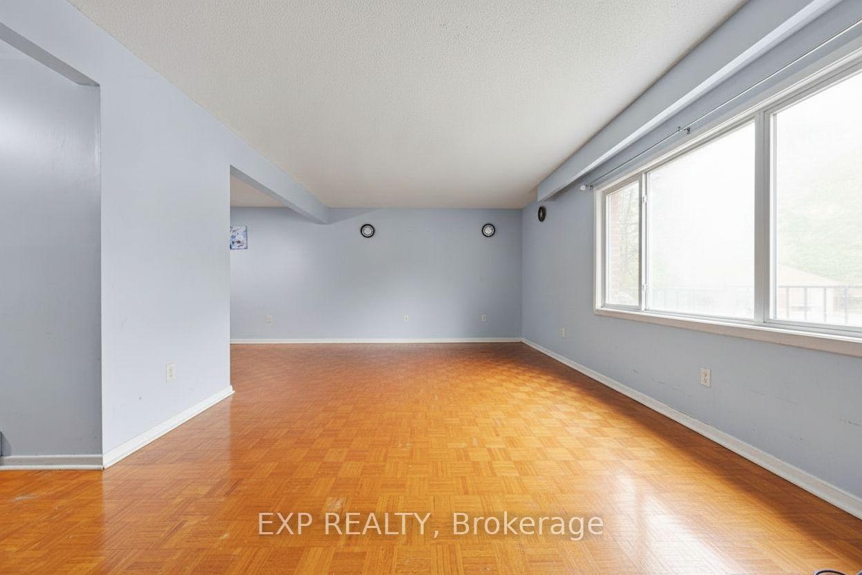 Photo 6 of Unit 9, 2960 Penny Drive, Ottawa, Britannia Heights — HOMEH