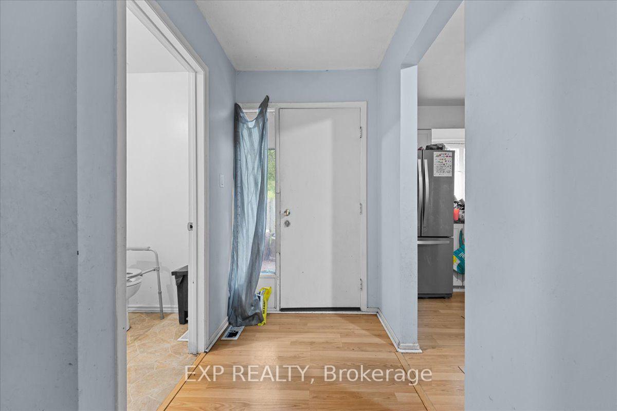 Photo 11 of Unit 9, 2960 Penny Drive, Ottawa, Britannia Heights — HOMEH