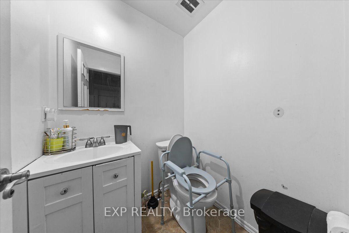 Photo 13 of Unit 9, 2960 Penny Drive, Ottawa, Britannia Heights — HOMEH