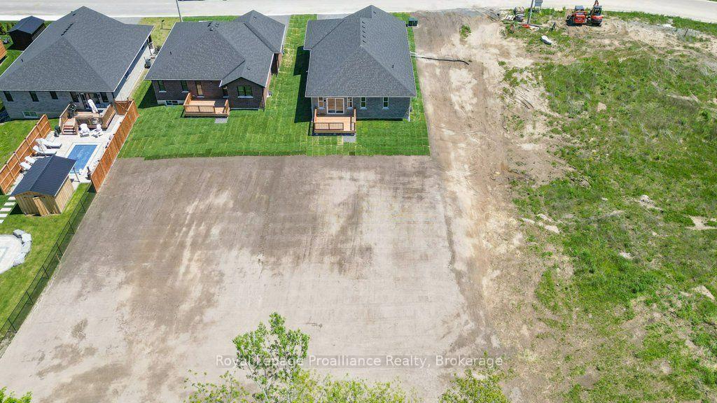 Photo 42 of 10 Dunmor Street, Stirling-Rawdon, Stirling Ward — HOMEH