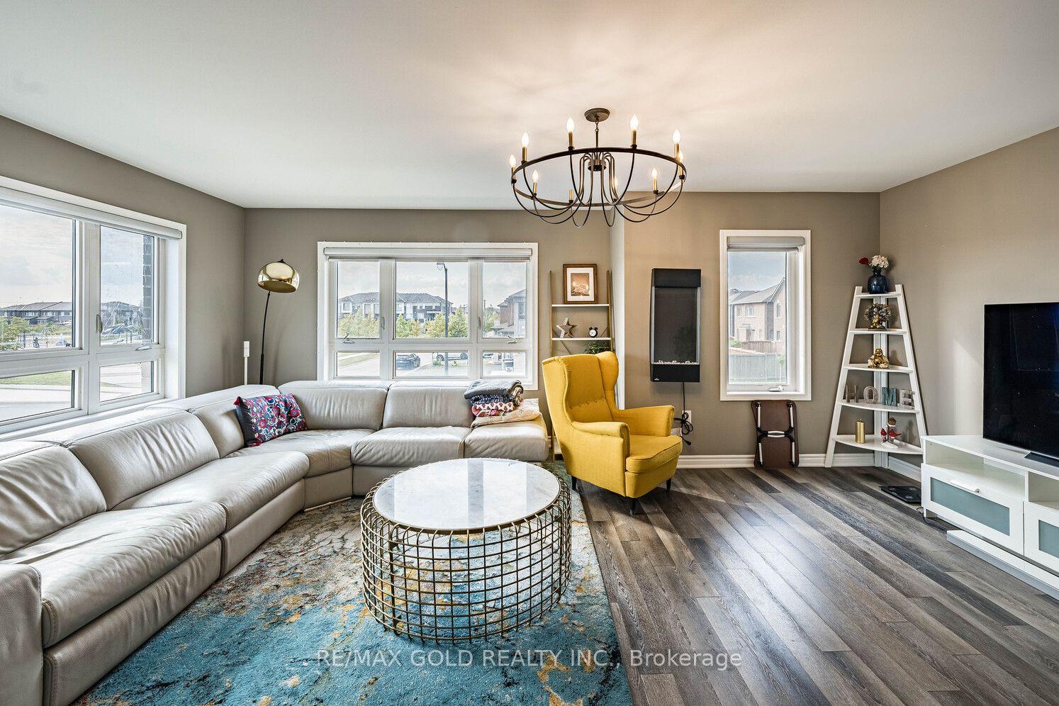 Photo 9 of 507 Remembrance Road, Brampton, Northwest Brampton — HOMEH