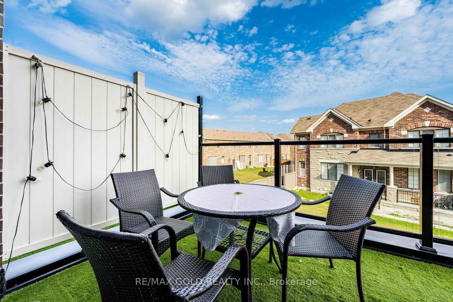 Photo 22 of 507 Remembrance Road, Brampton, Northwest Brampton — HOMEH