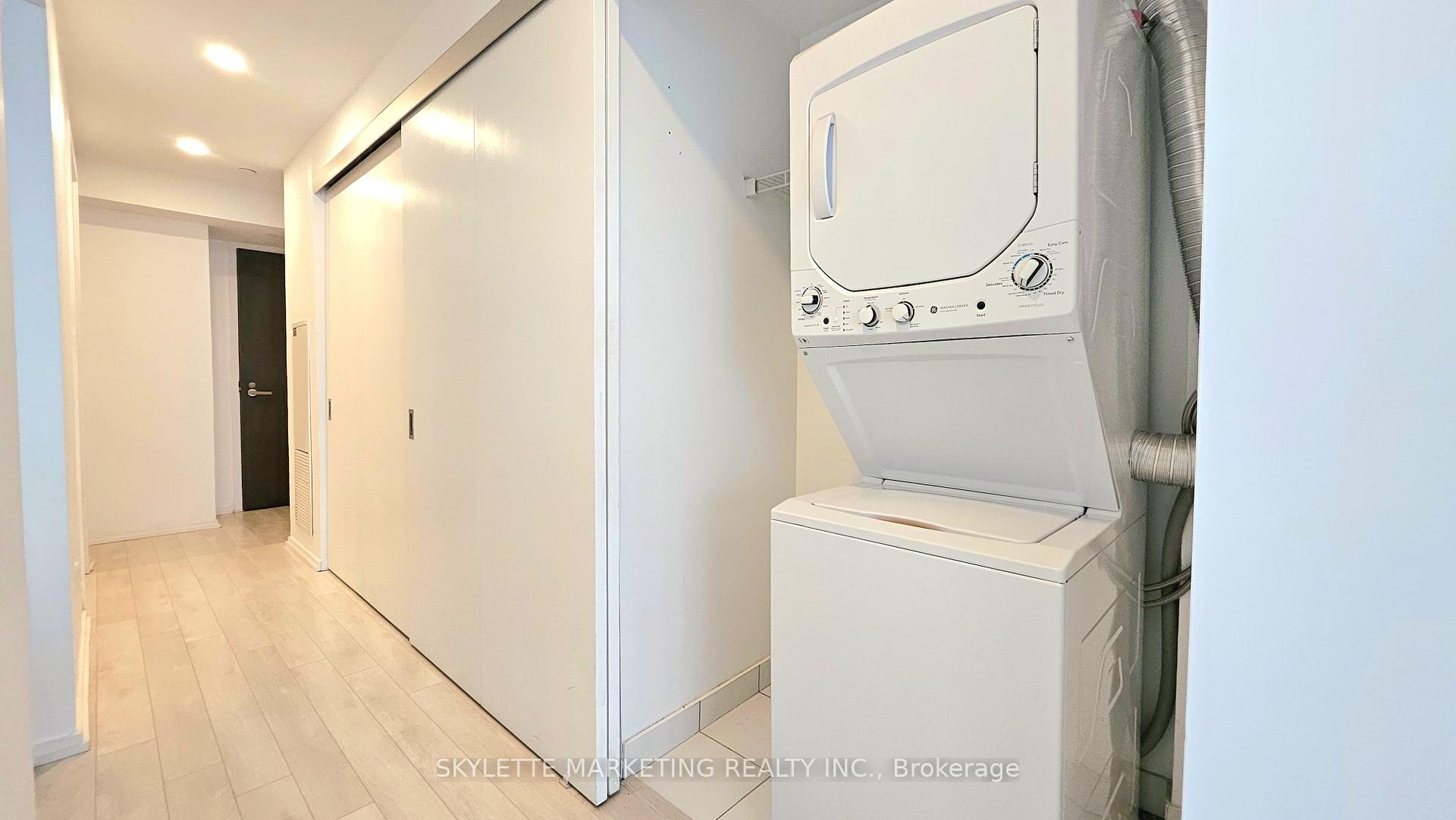 Photo 16 of Unit 4204, 197 Yonge Street, Toronto, Church-Yonge Corridor — HOMEH