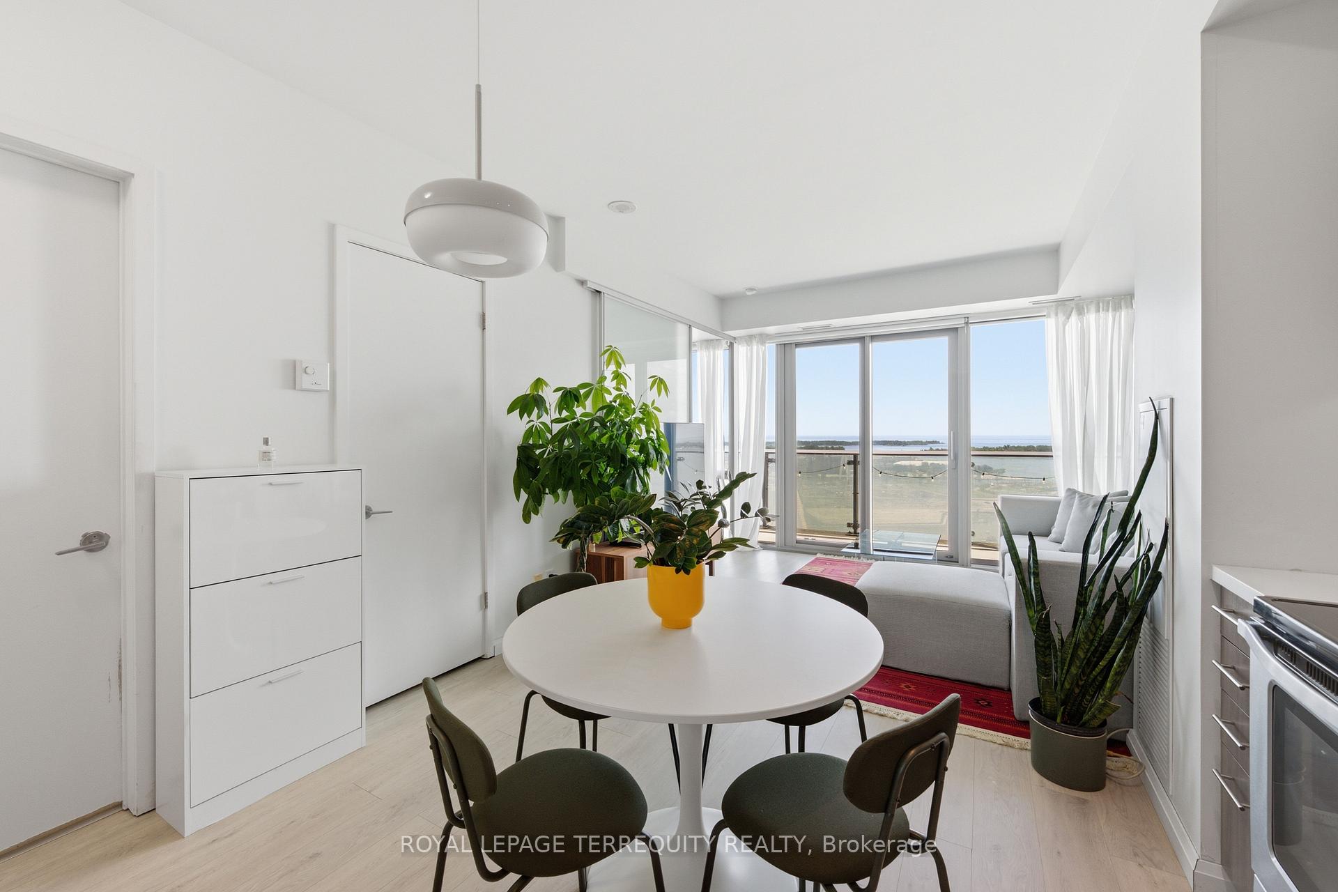 Photo 5 of Unit 2107, 70 Distillery Lane, Toronto, Waterfront Communities — HOMEH