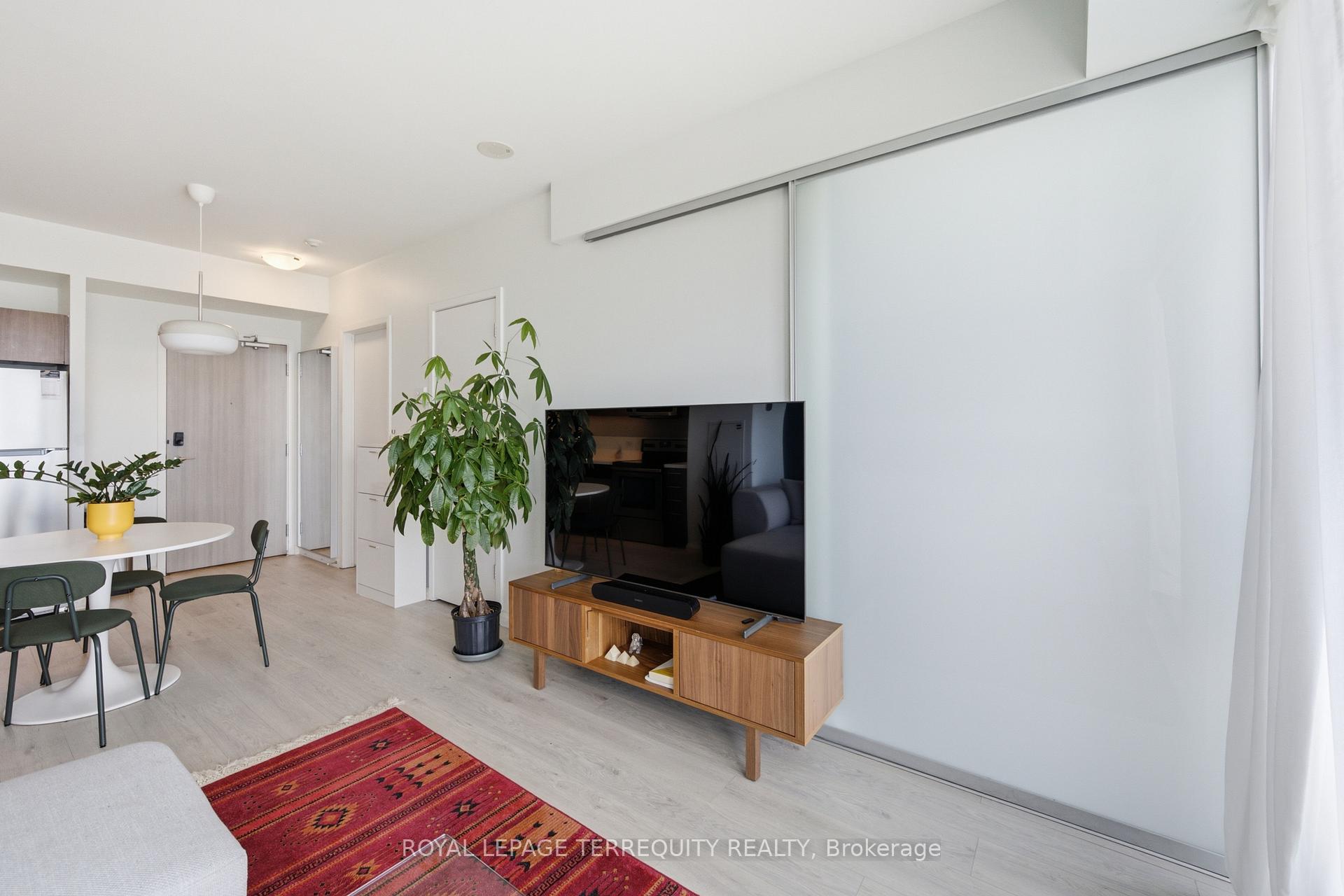 Photo 9 of Unit 2107, 70 Distillery Lane, Toronto, Waterfront Communities — HOMEH