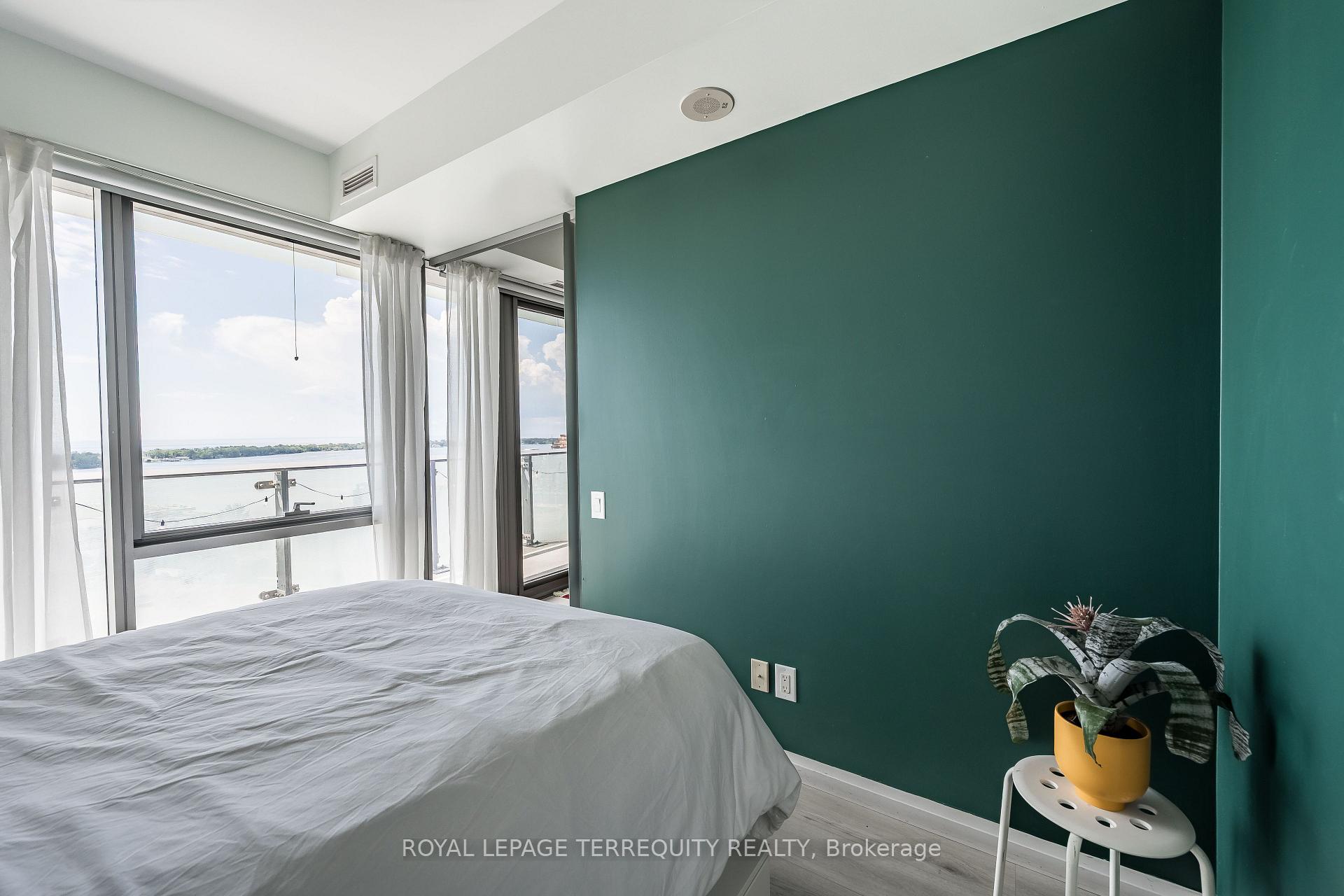 Photo 12 of Unit 2107, 70 Distillery Lane, Toronto, Waterfront Communities — HOMEH