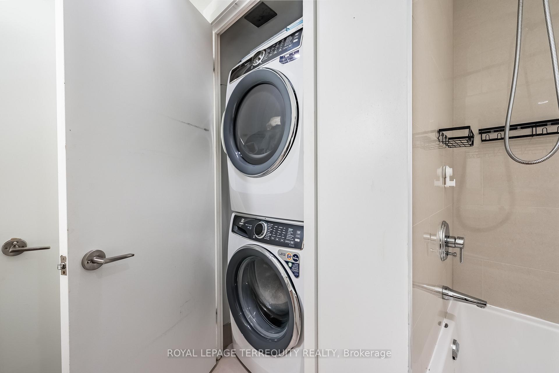 Photo 17 of Unit 2107, 70 Distillery Lane, Toronto, Waterfront Communities — HOMEH