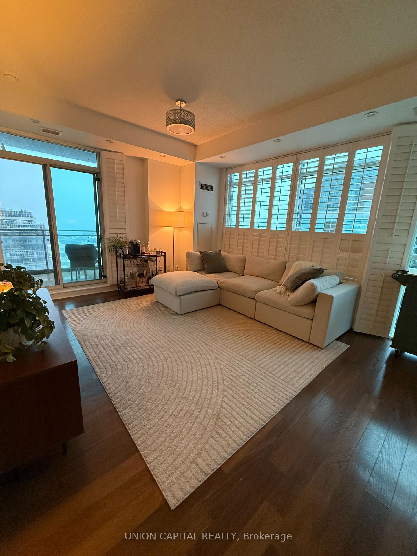 Photo 3 of Unit 2410, 80 Western Battery Road, Toronto, Niagara — HOMEH