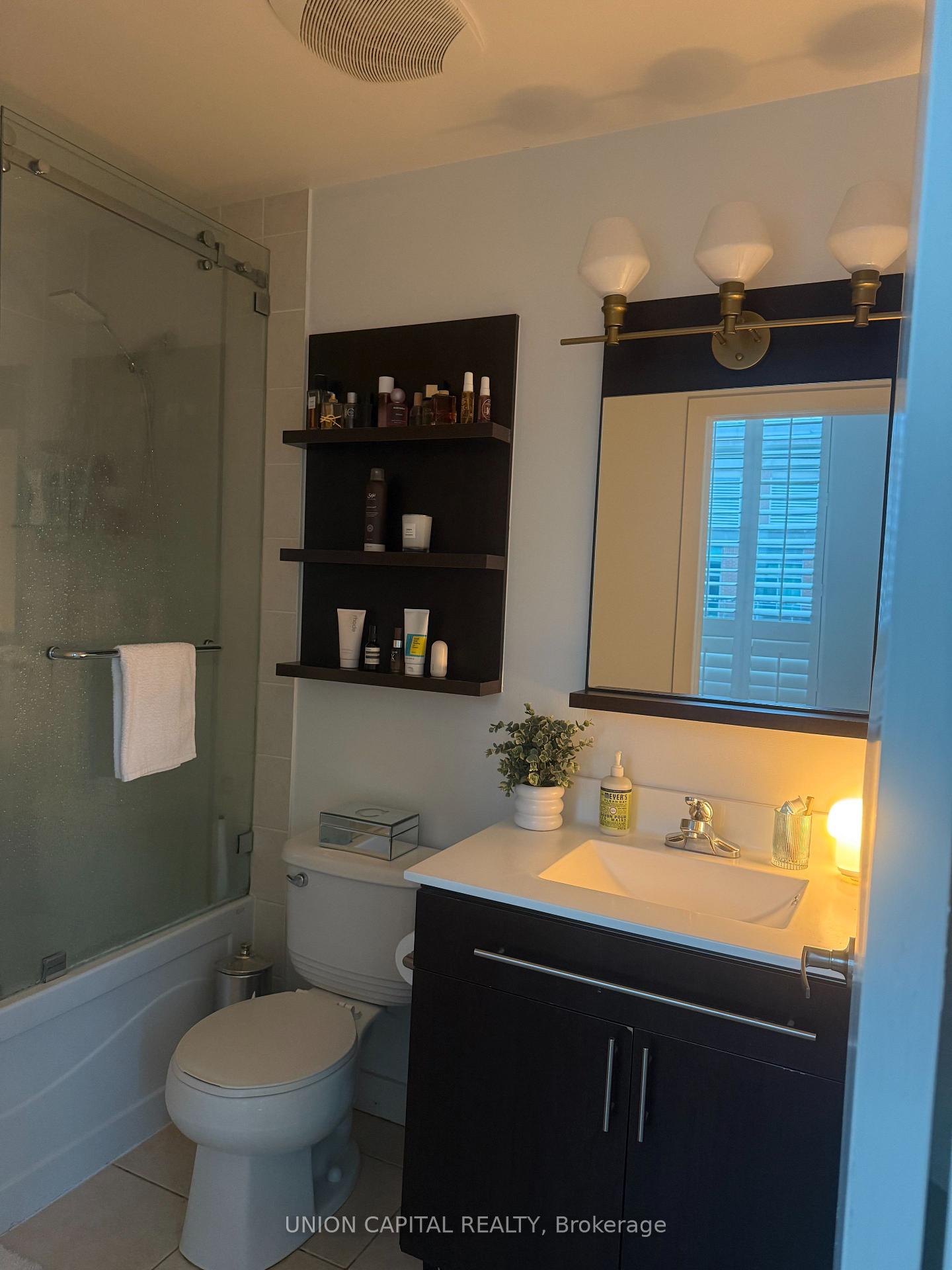 Photo 11 of Unit 2410, 80 Western Battery Road, Toronto, Niagara — HOMEH
