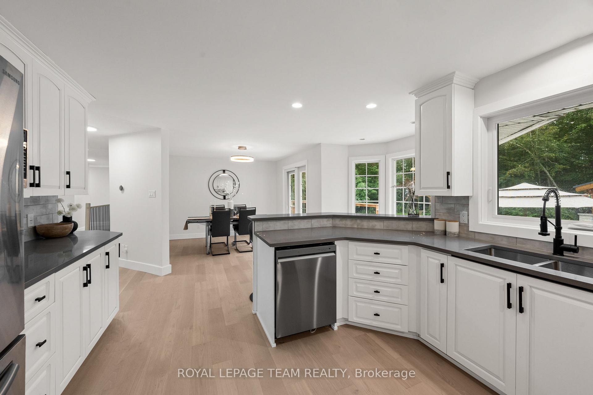Photo 15 of 3378 Bramble Lane, Ottawa, Osgoode — HOMEH