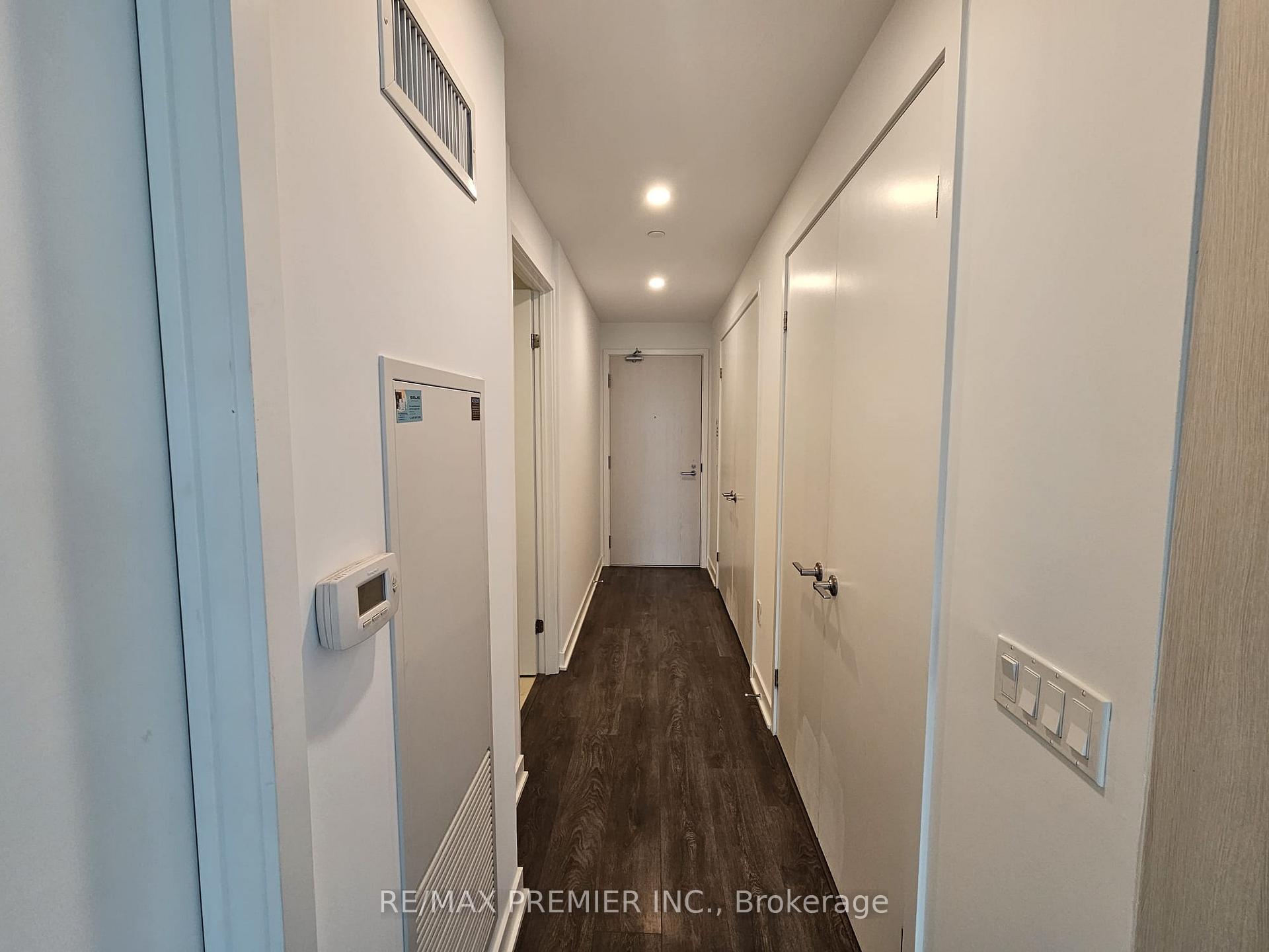 Photo 4 of Unit 4115, 115 Blue Jays Way, Toronto, Waterfront Communities — HOMEH