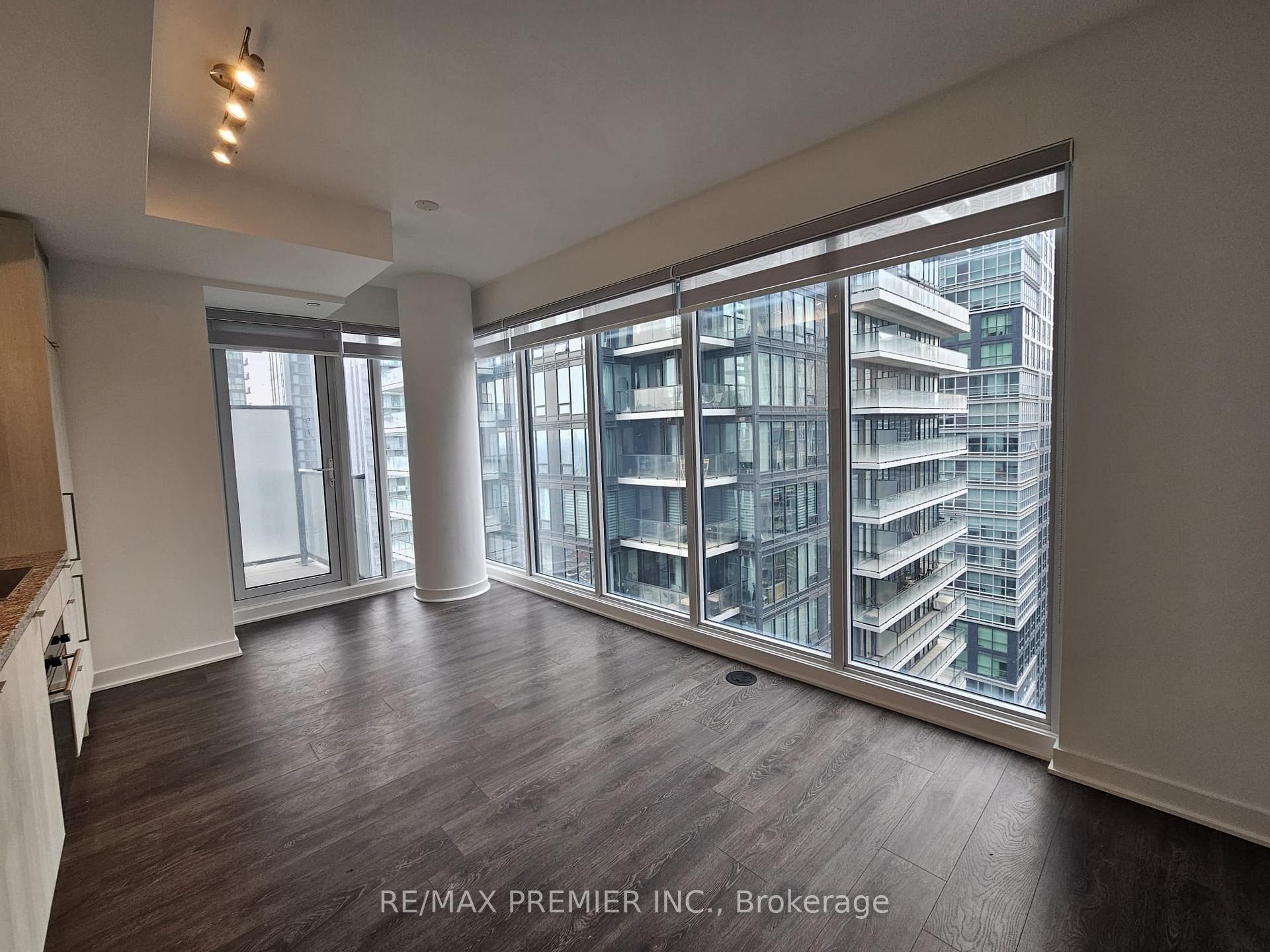 Photo 8 of Unit 4115, 115 Blue Jays Way, Toronto, Waterfront Communities — HOMEH