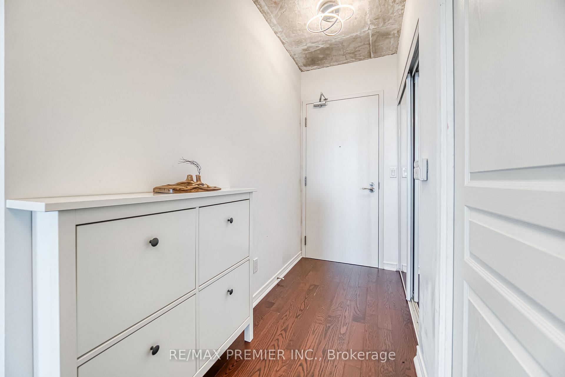 Photo 6 of Unit 2902, 2230 Lakeshore Boulevard, Etobicoke, Mimico — HOMEH