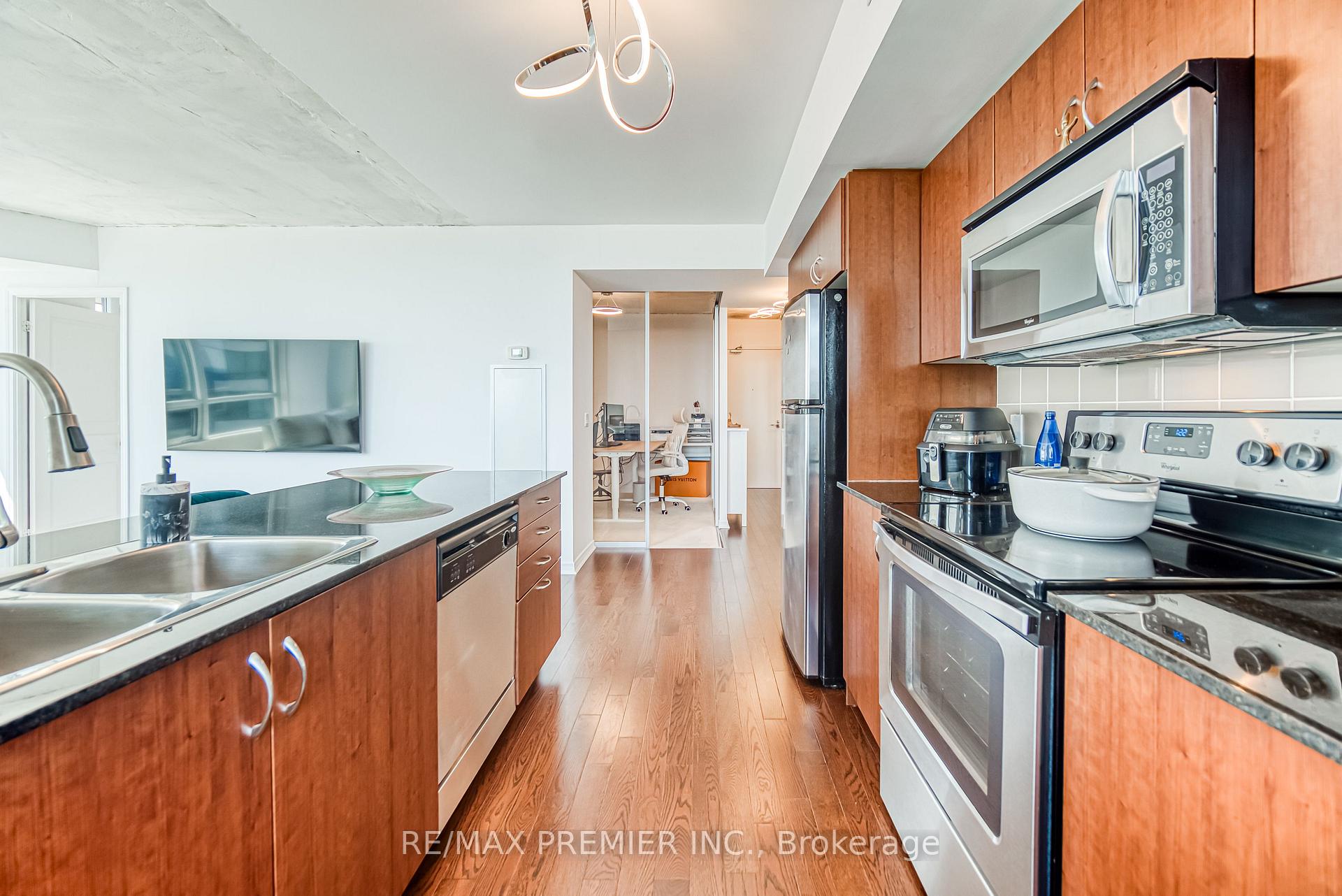 Photo 9 of Unit 2902, 2230 Lakeshore Boulevard, Etobicoke, Mimico — HOMEH