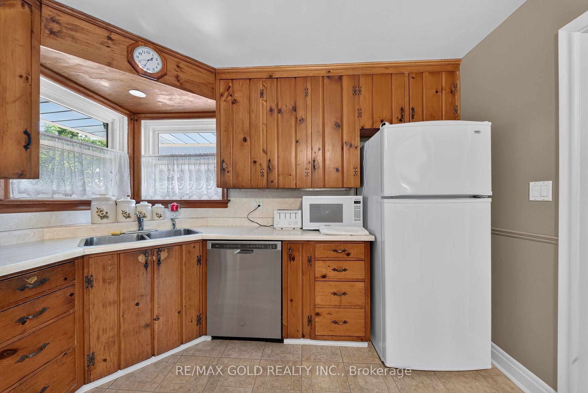 Photo 22 of 29 Treleaven Drive, Brampton, Brampton South — HOMEH