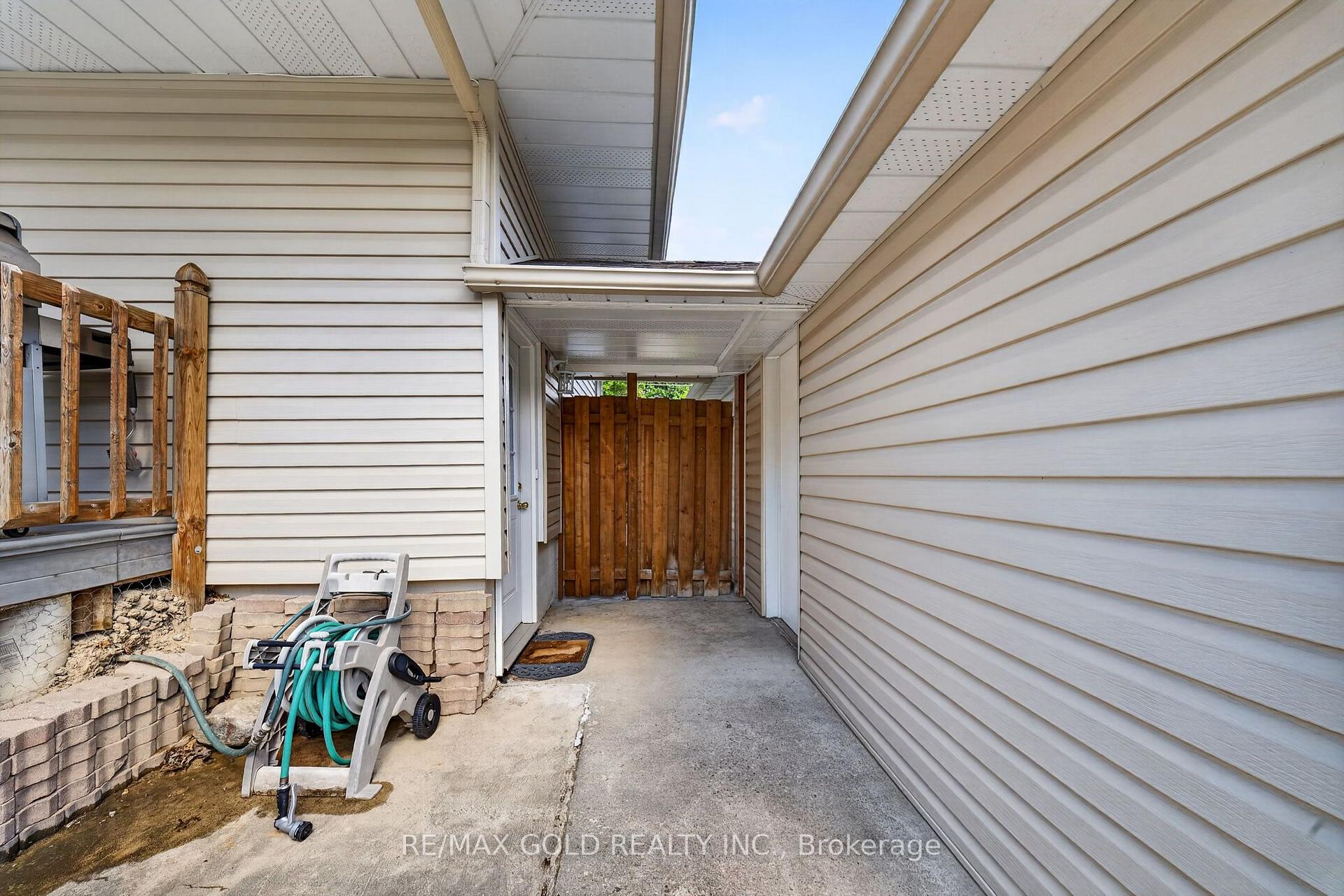 Photo 37 of 29 Treleaven Drive, Brampton, Brampton South — HOMEH
