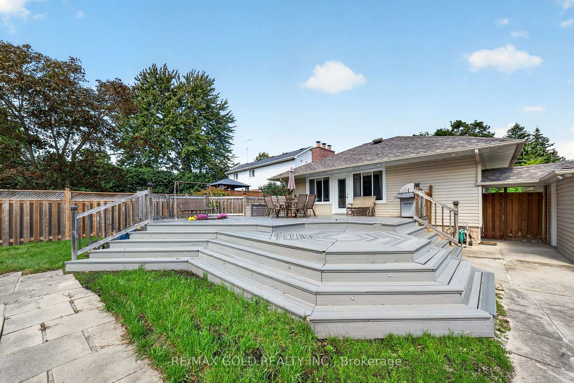 Photo 38 of 29 Treleaven Drive, Brampton, Brampton South — HOMEH