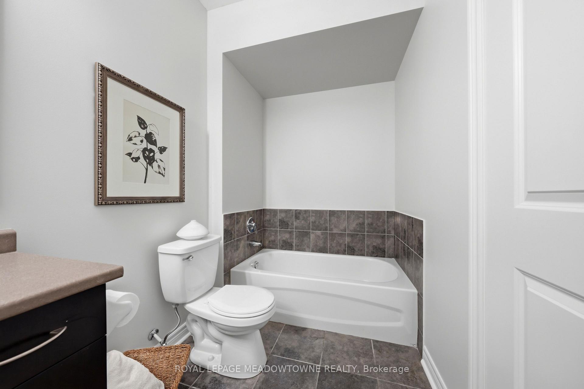Photo 27 of Unit 313, 383 Main Street E, Milton, Old Milton — HOMEH