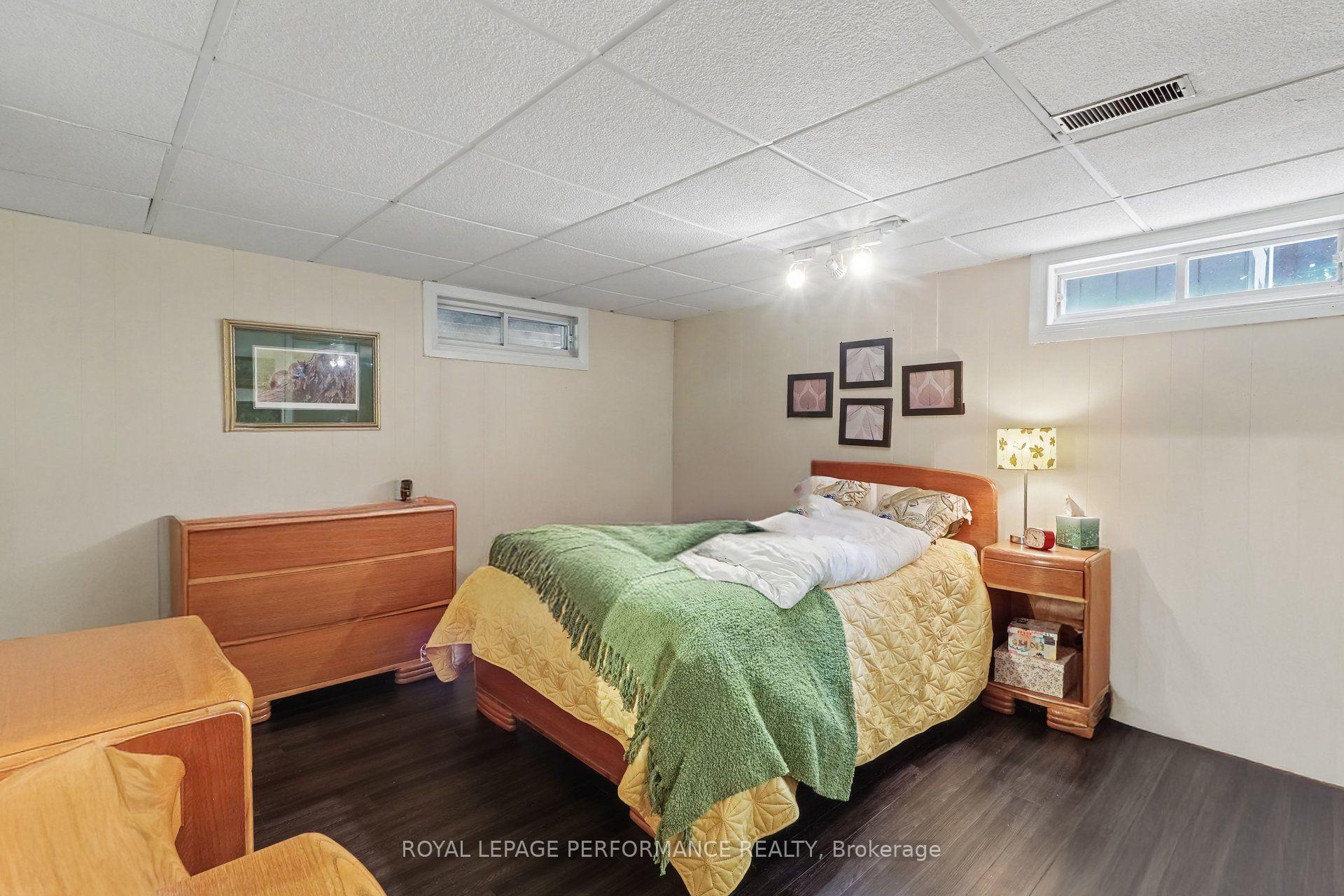 Photo 26 of 1147 Parkway Drive, Ottawa, Parkway Park — HOMEH