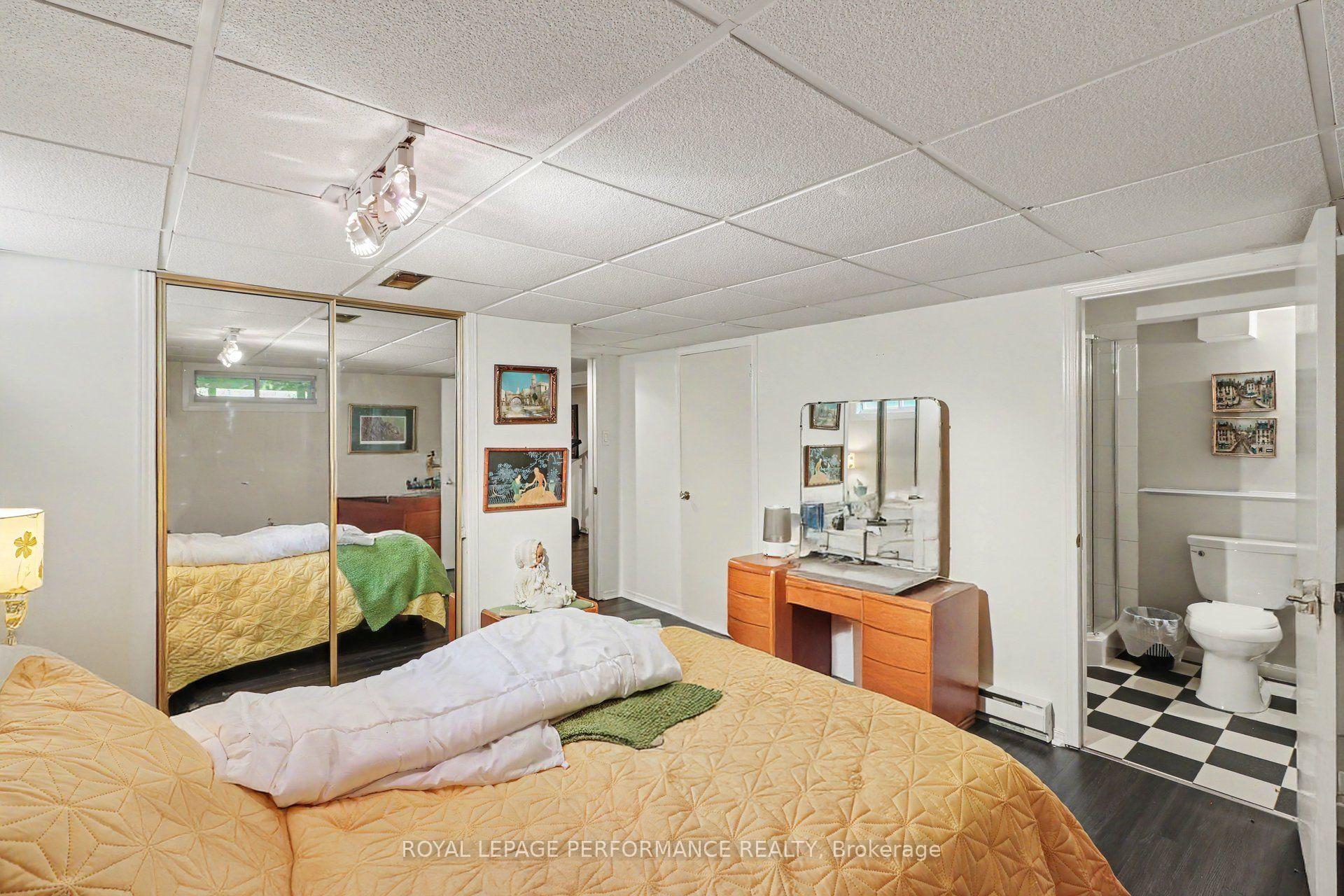 Photo 27 of 1147 Parkway Drive, Ottawa, Parkway Park — HOMEH