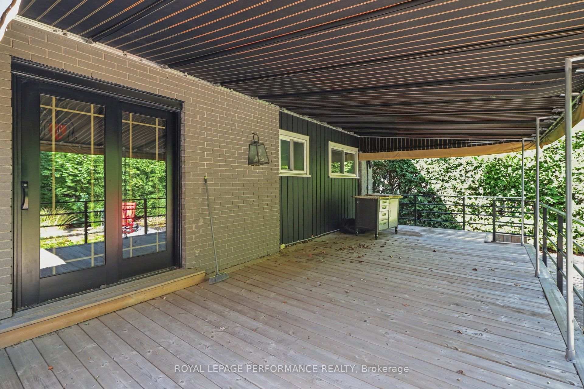Photo 33 of 1147 Parkway Drive, Ottawa, Parkway Park — HOMEH
