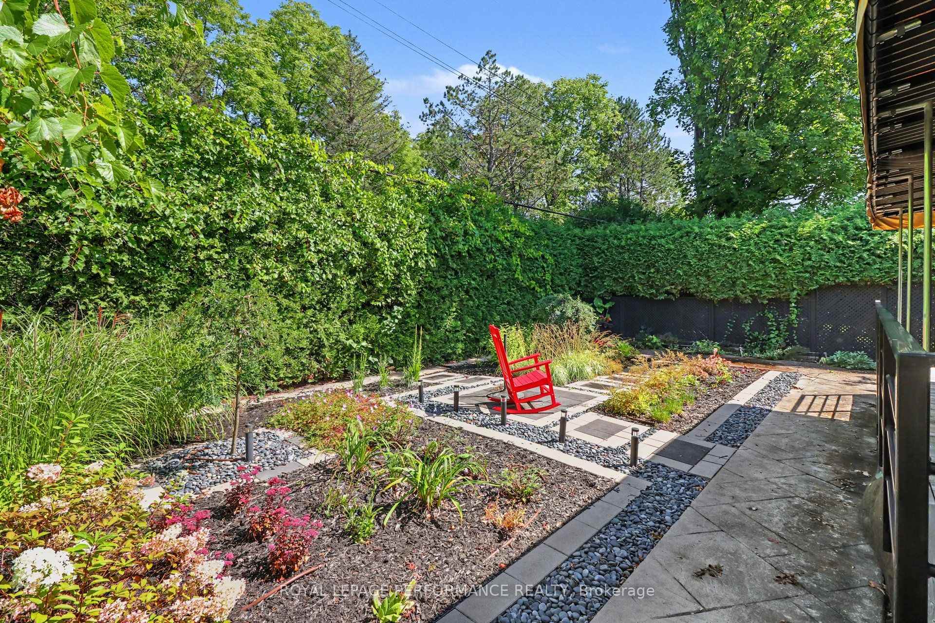 Photo 36 of 1147 Parkway Drive, Ottawa, Parkway Park — HOMEH